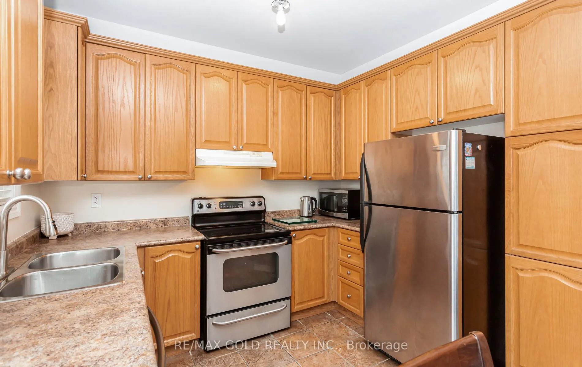 527 Fernforest Drive