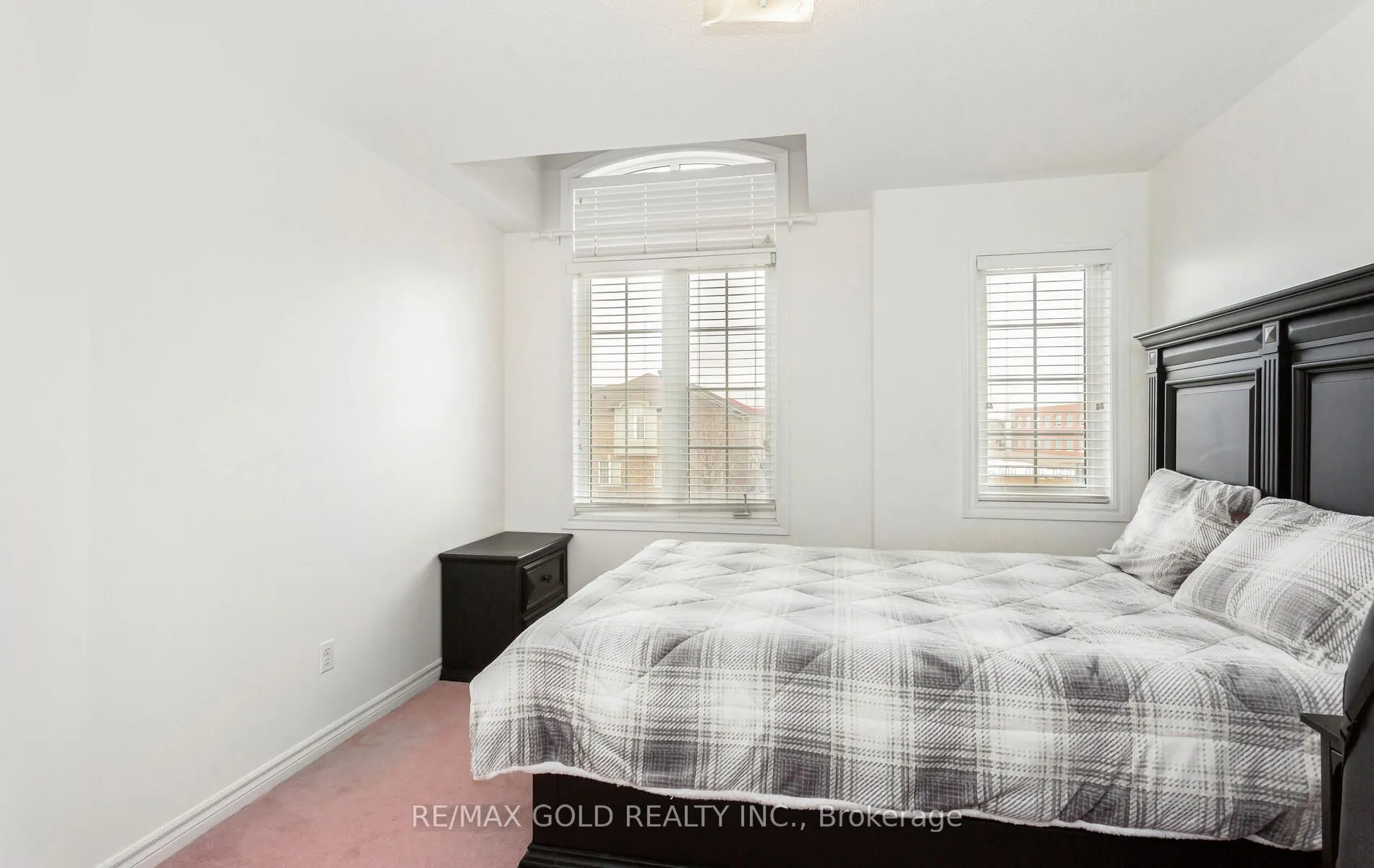 527 Fernforest Drive