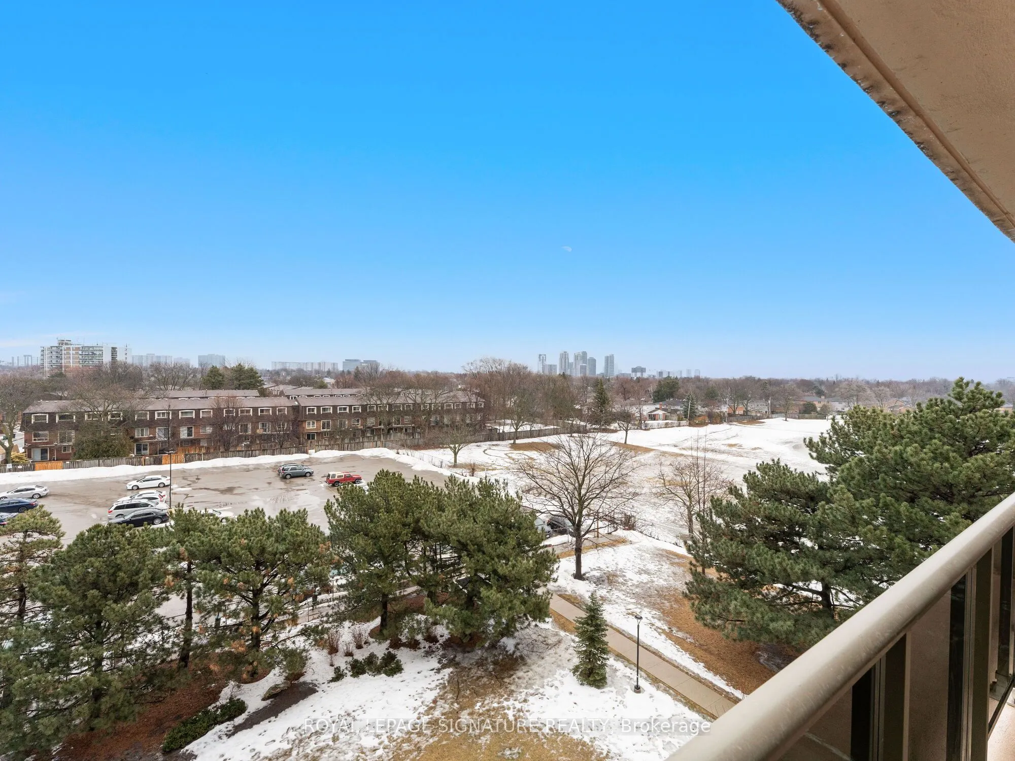 812 Burnhamthorpe Road, #607