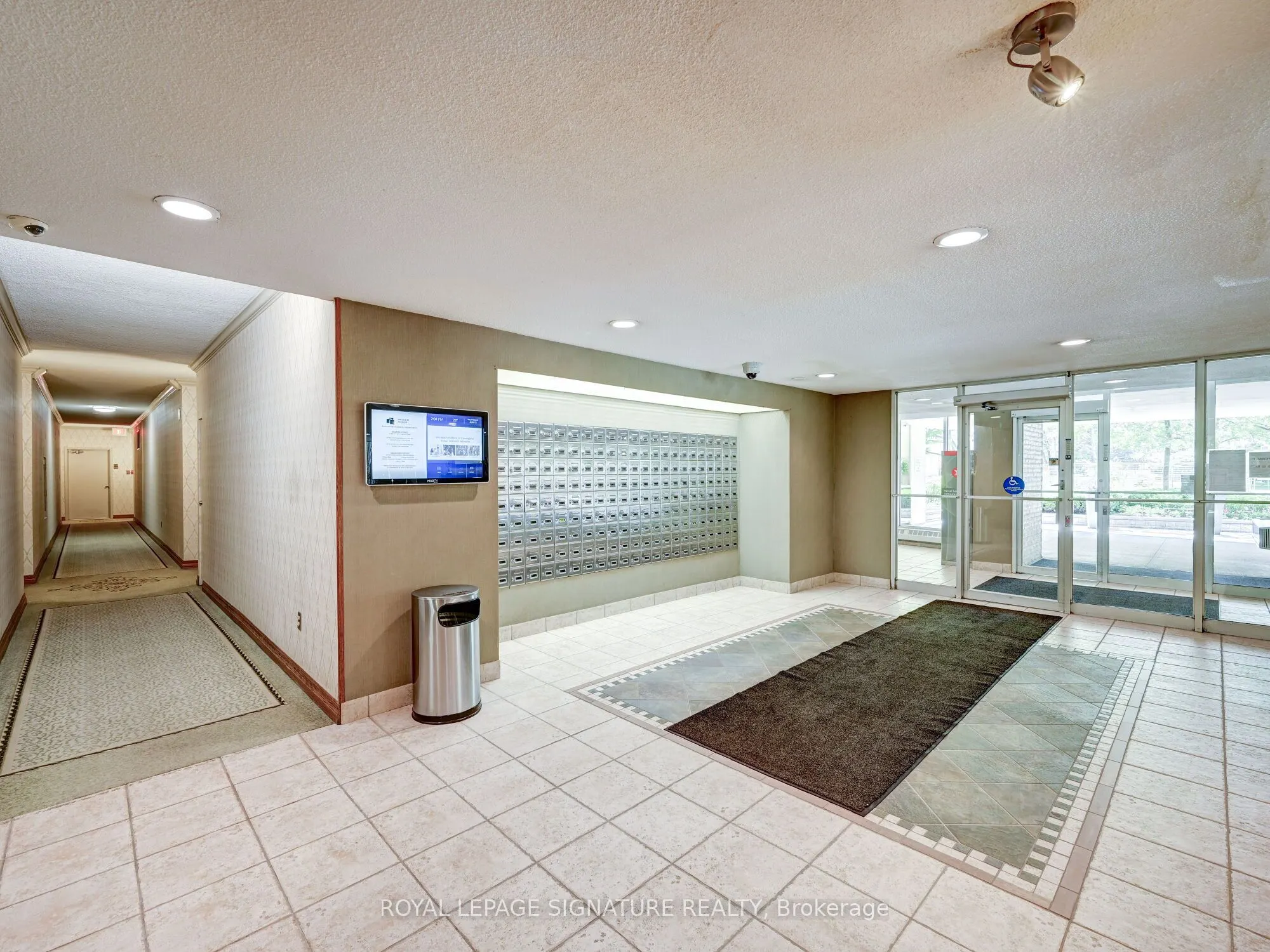 812 Burnhamthorpe Road, #607