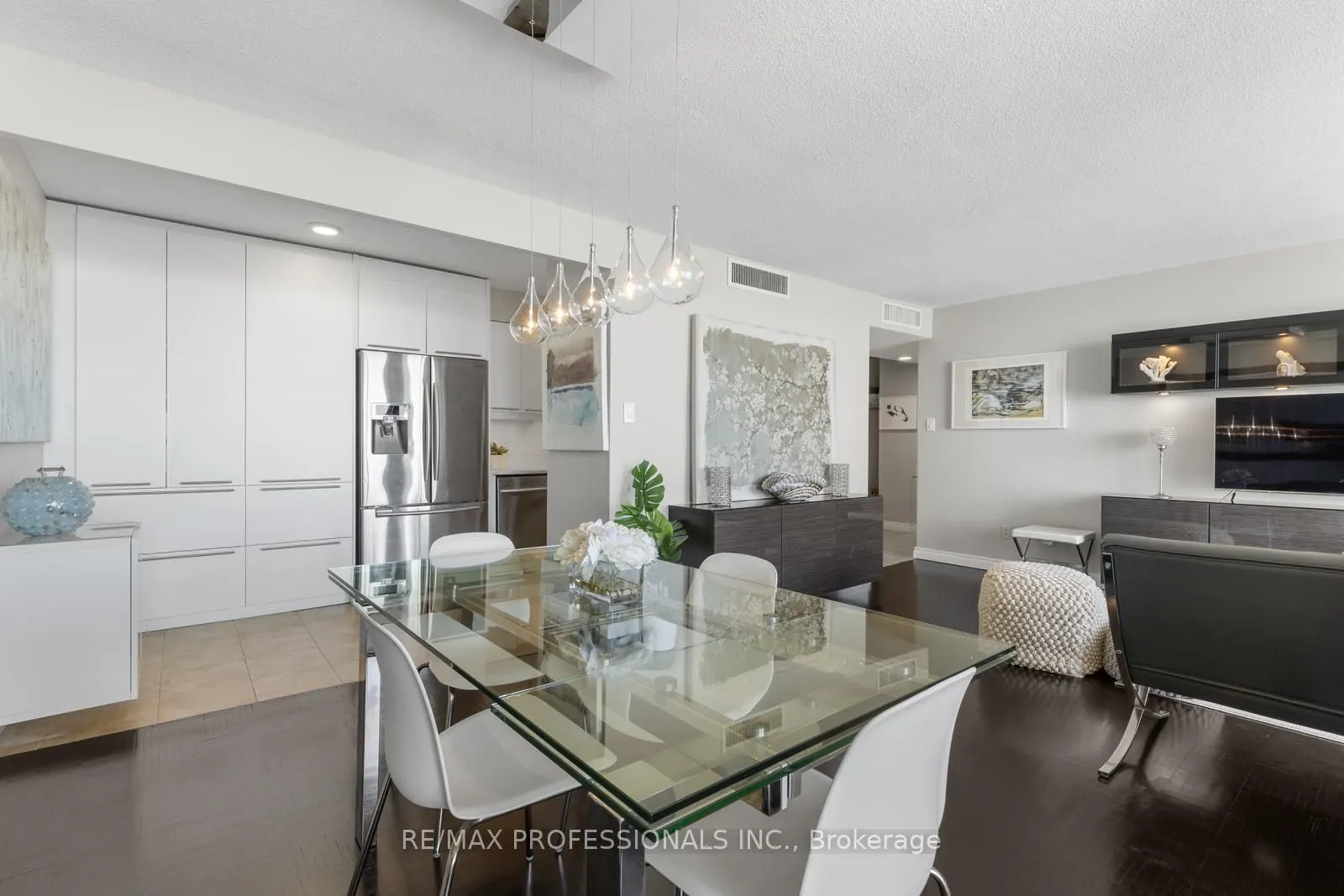 1333 Bloor Street, #2319