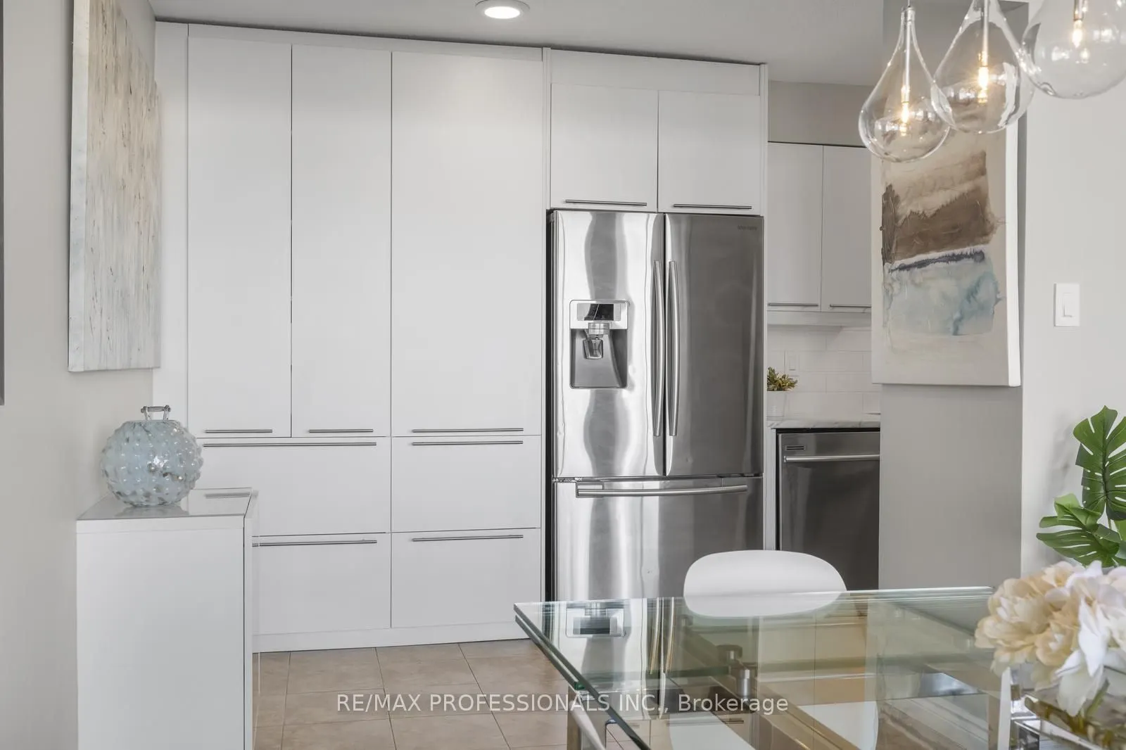1333 Bloor Street, #2319