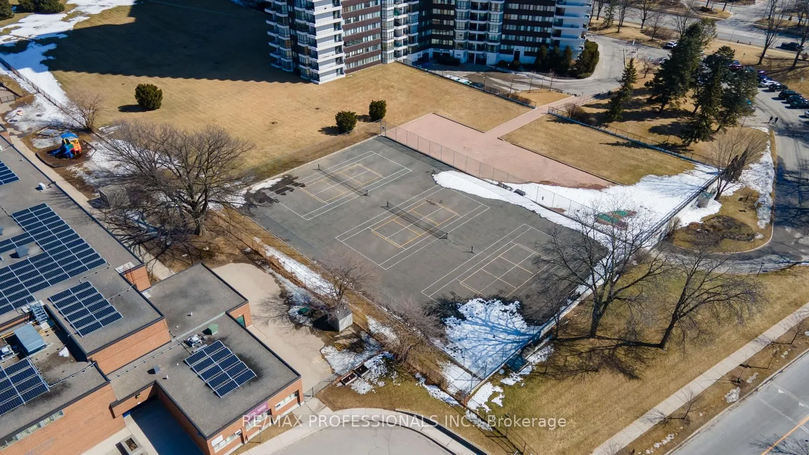 1333 Bloor Street, #2319