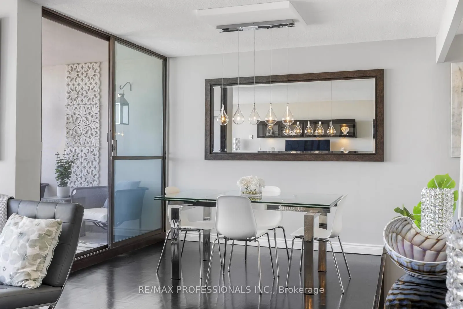 1333 Bloor Street, #2319