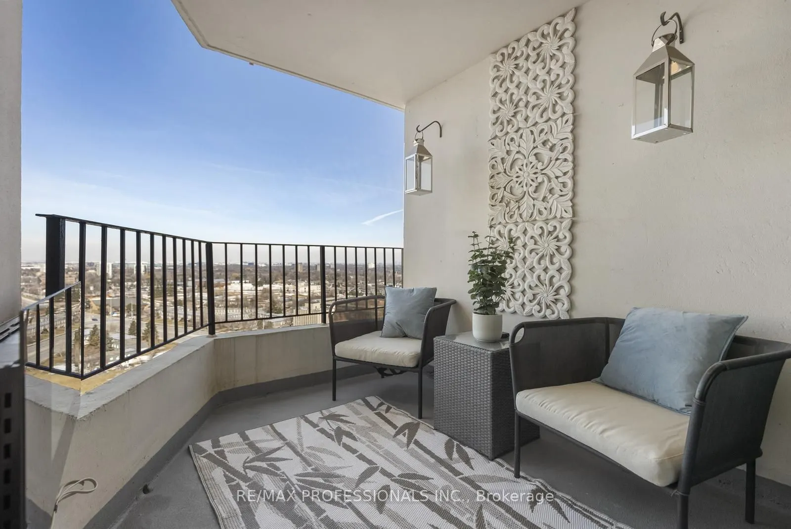 1333 Bloor Street, #2319