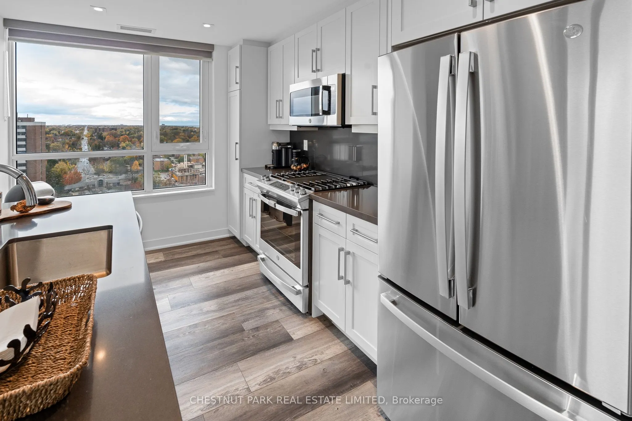 2007 James Street, #1502