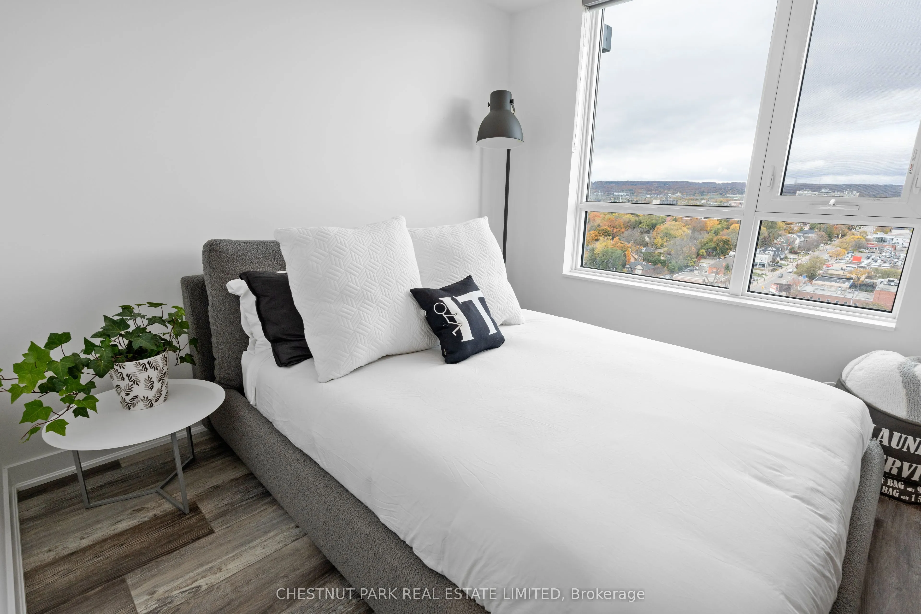 2007 James Street, #1502