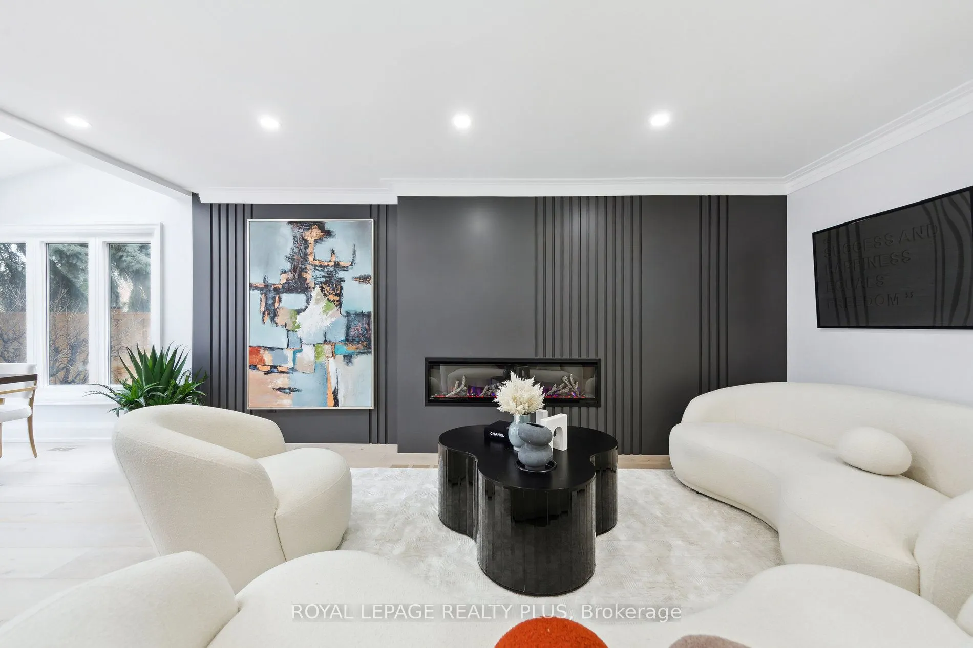 4344 Dallas Court