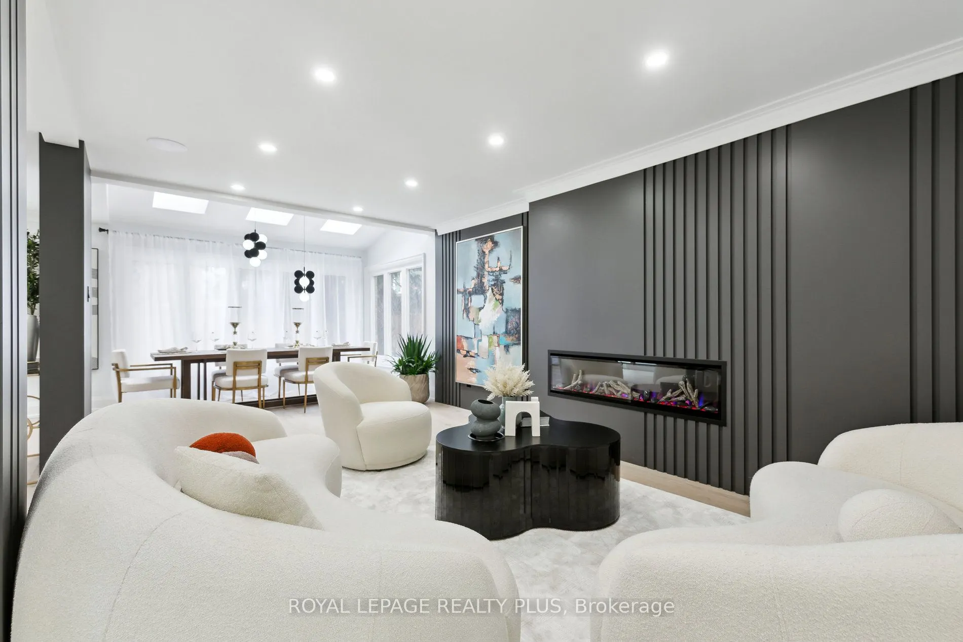 4344 Dallas Court