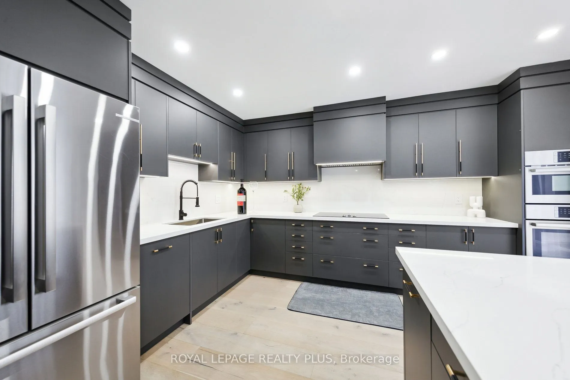 4344 Dallas Court