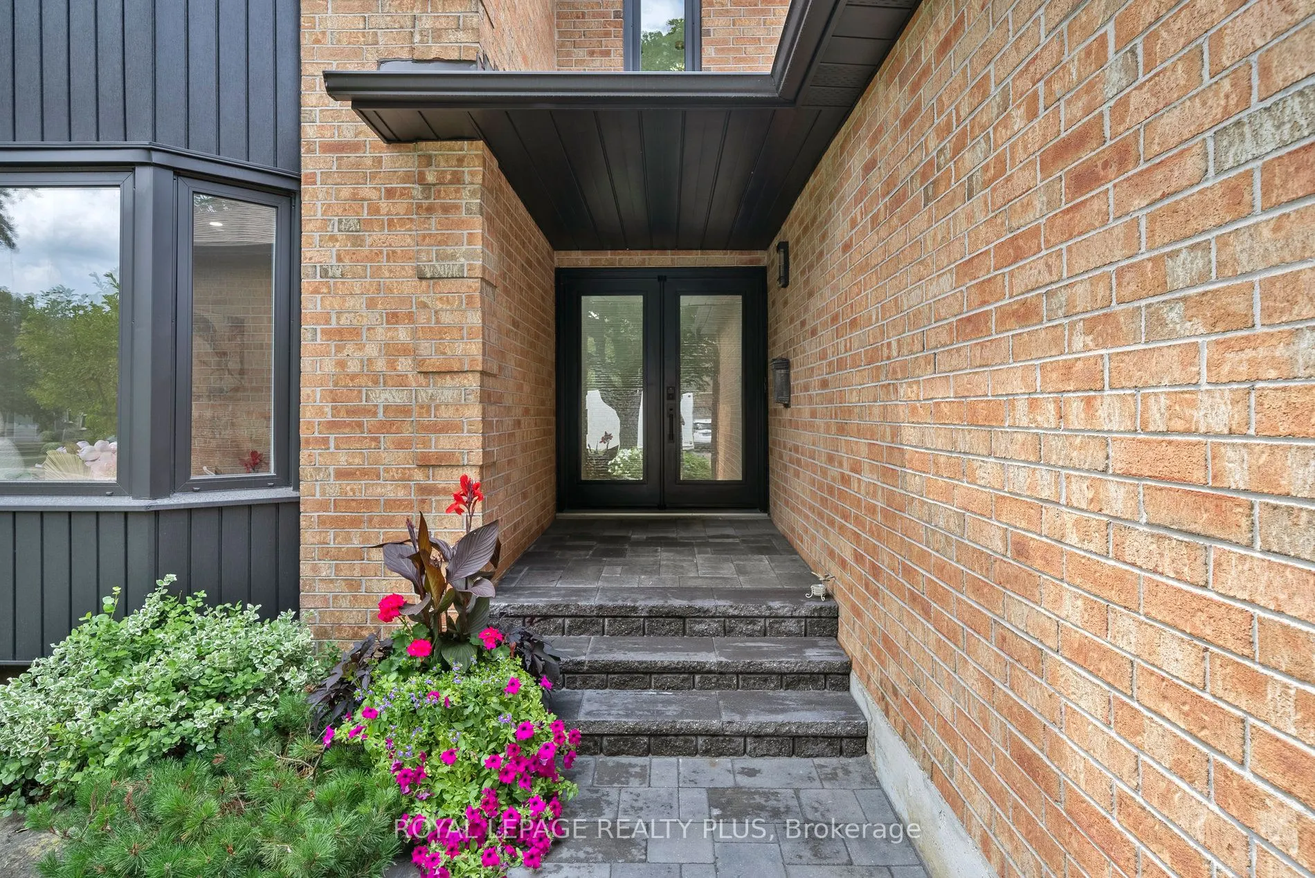 4344 Dallas Court