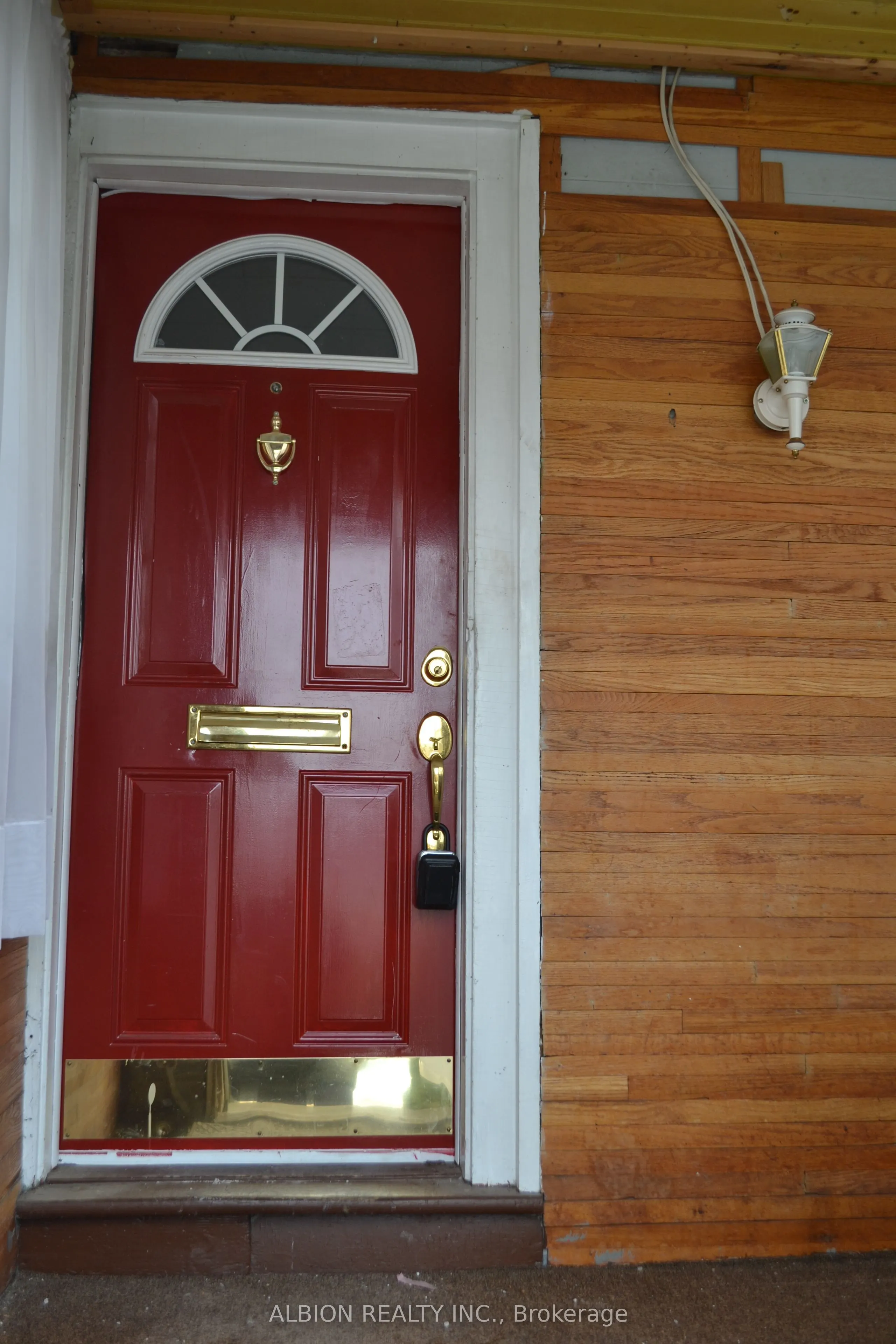 11 Rochdale Avenue