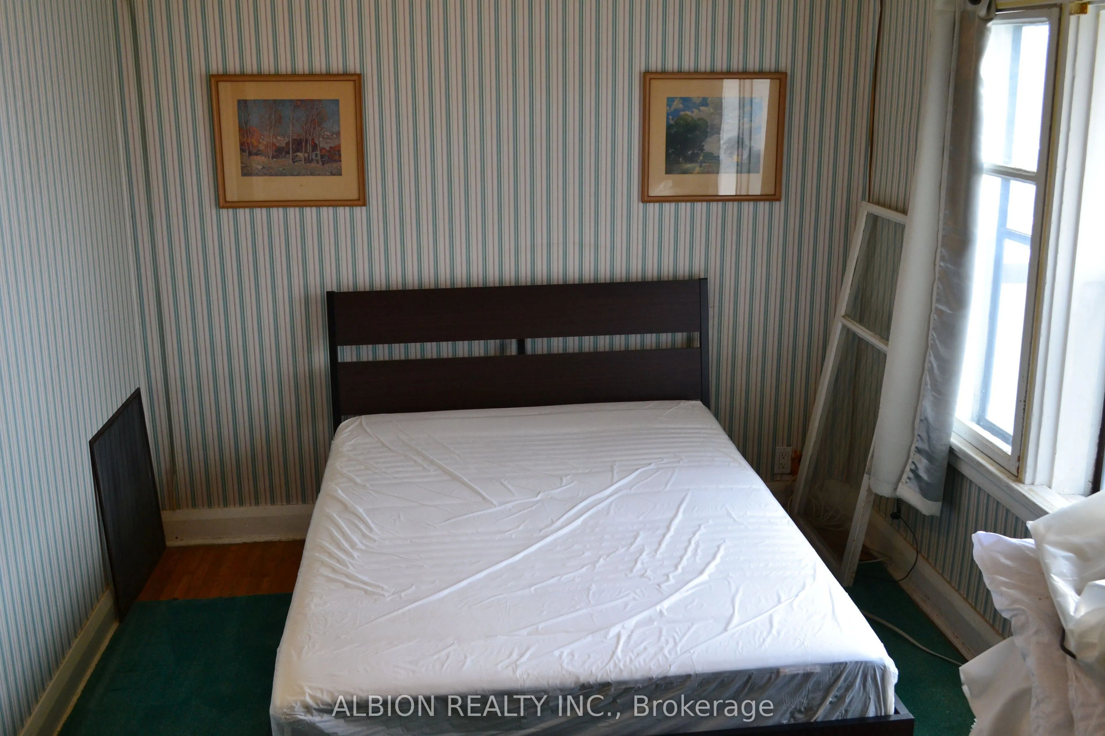 11 Rochdale Avenue
