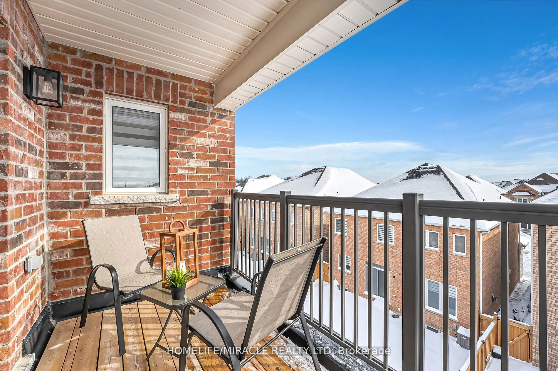 111 Benhurst Crescent