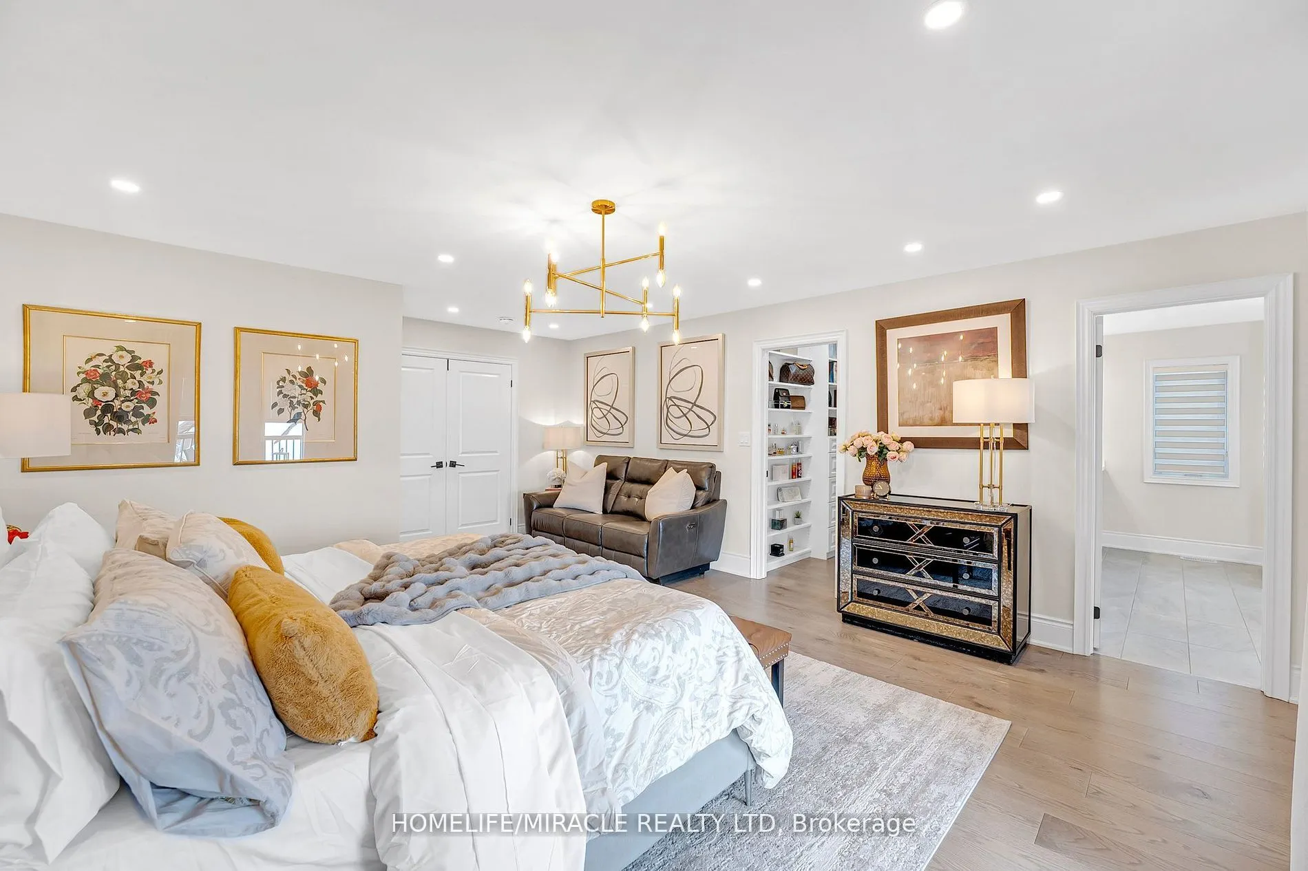 111 Benhurst Crescent