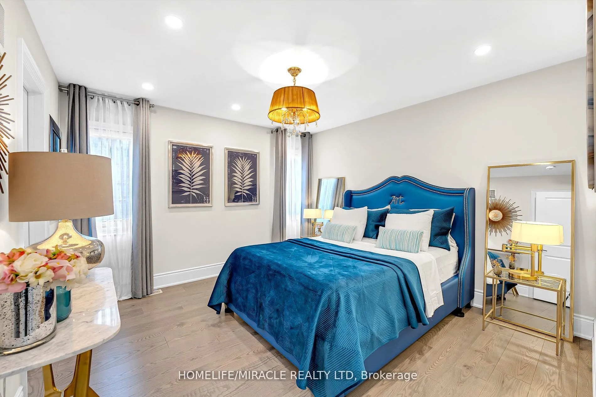111 Benhurst Crescent