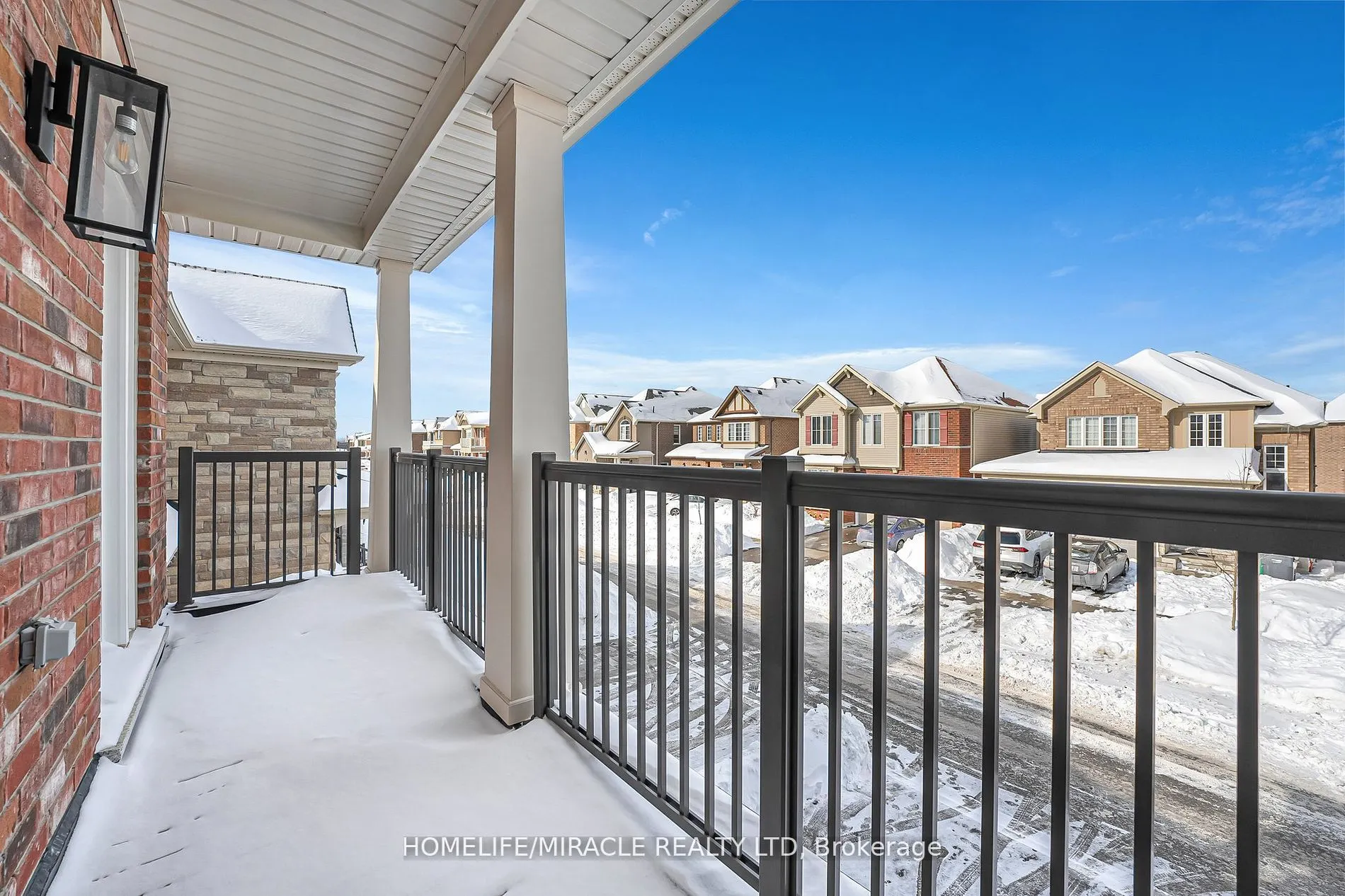 111 Benhurst Crescent