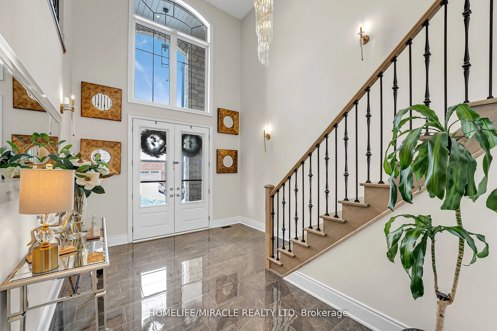 111 Benhurst Crescent