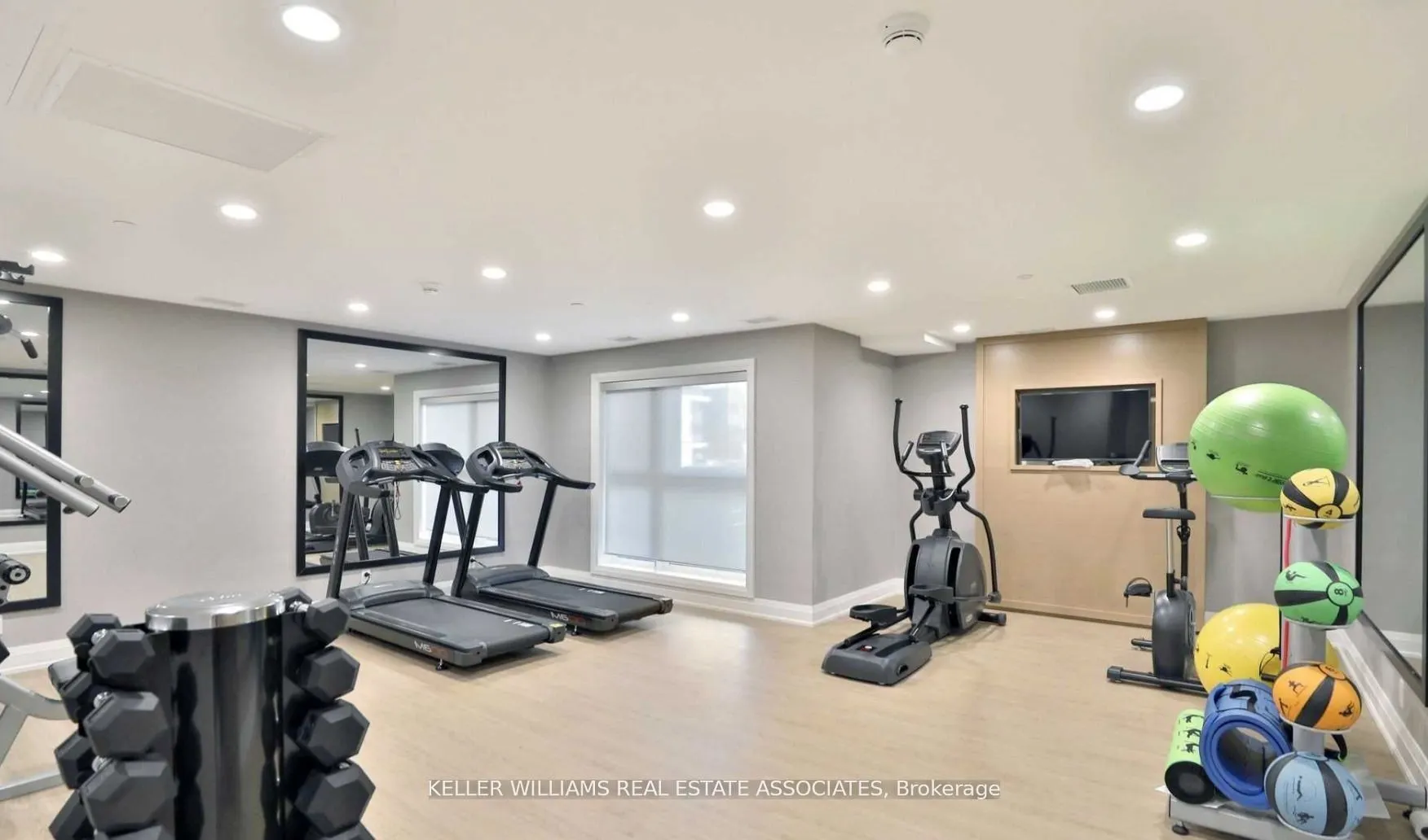 128 Grovewood Common, #226