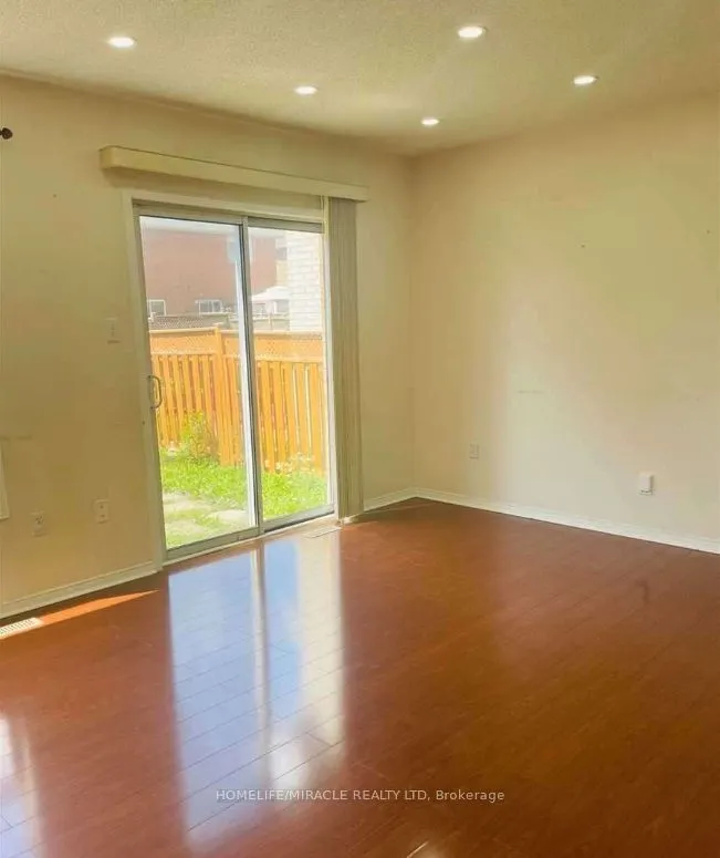 20 Whiteface Crescent