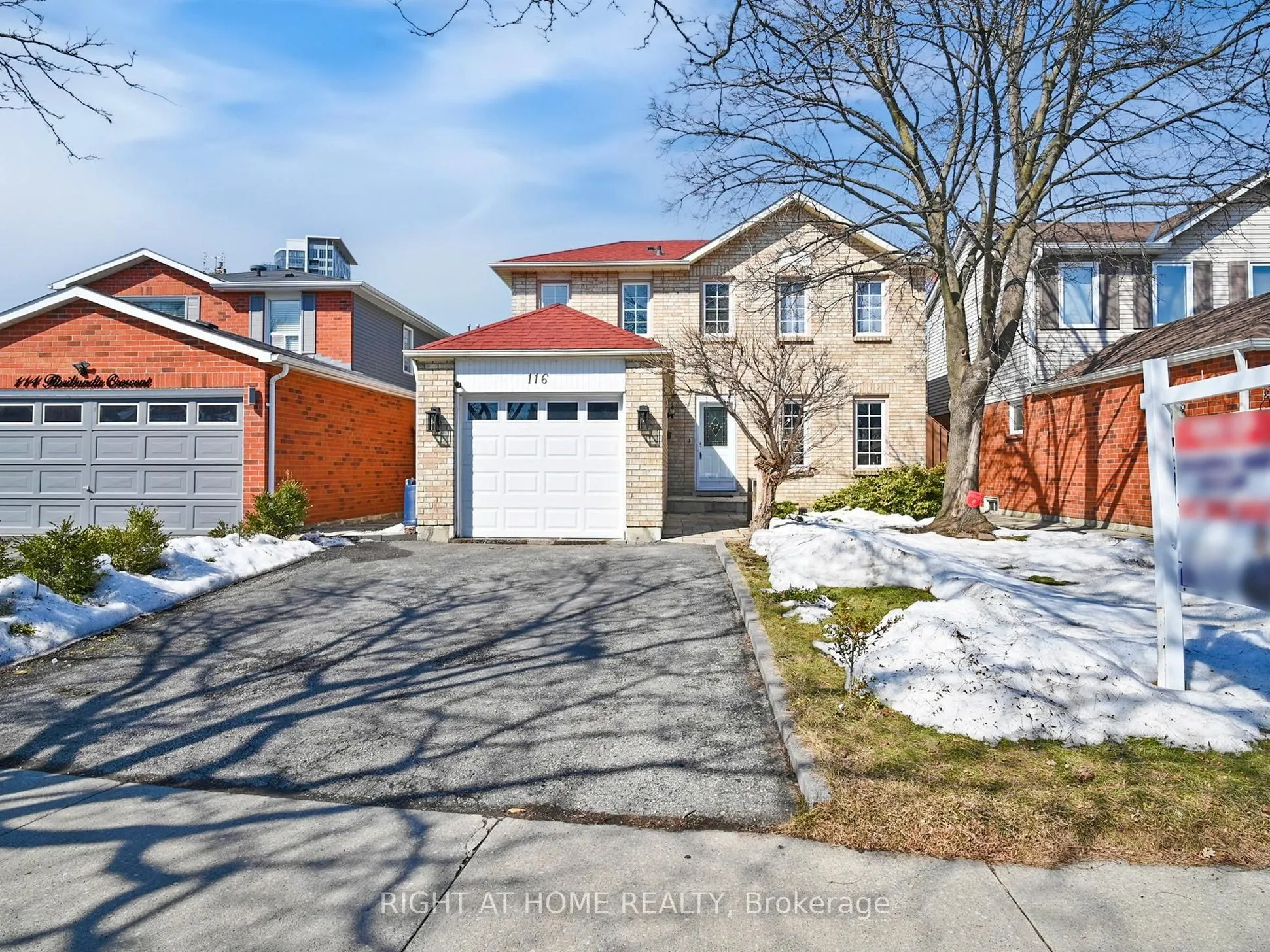 116 Floribunda Crescent