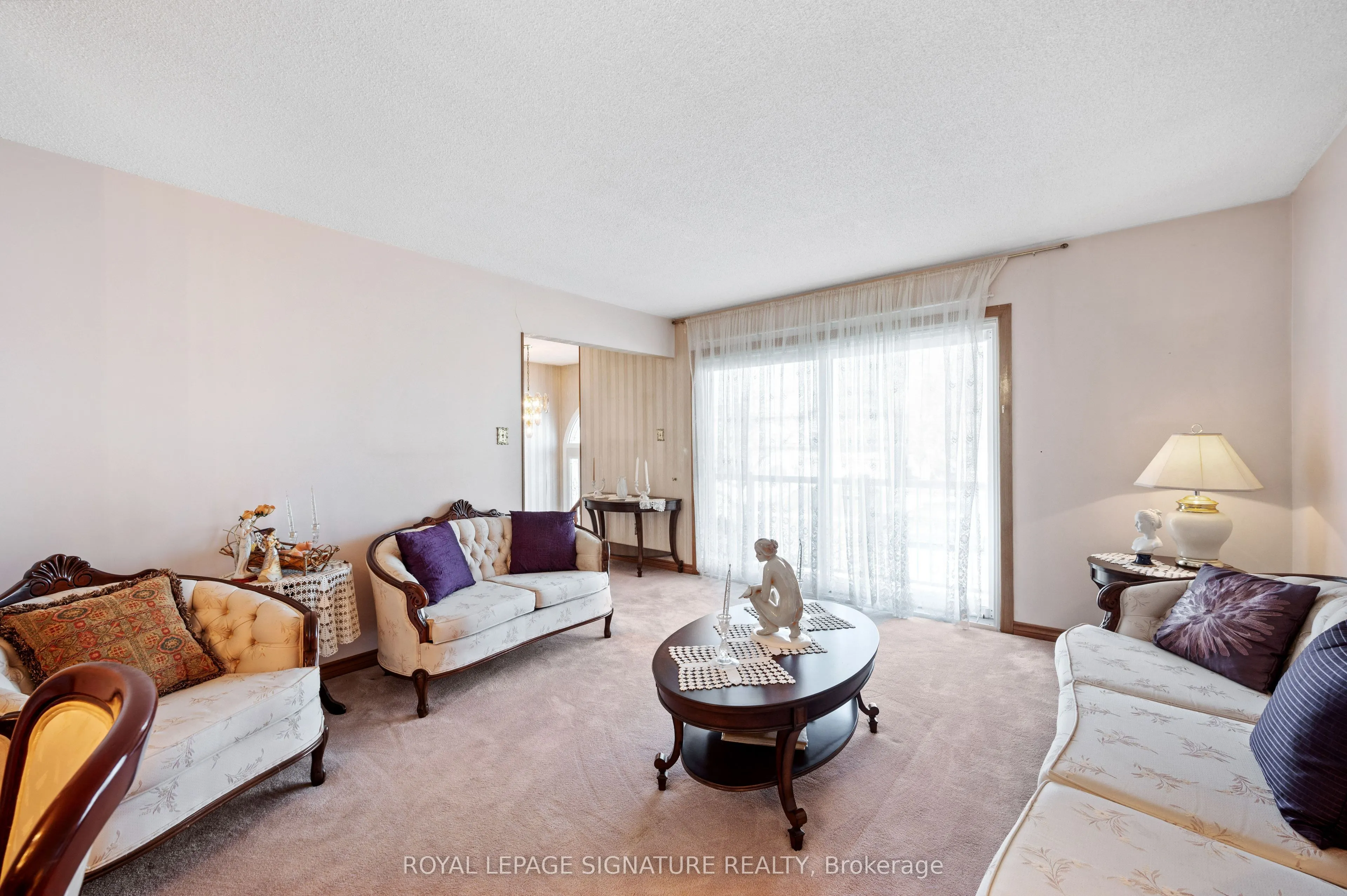 1010 Mannington Lane
