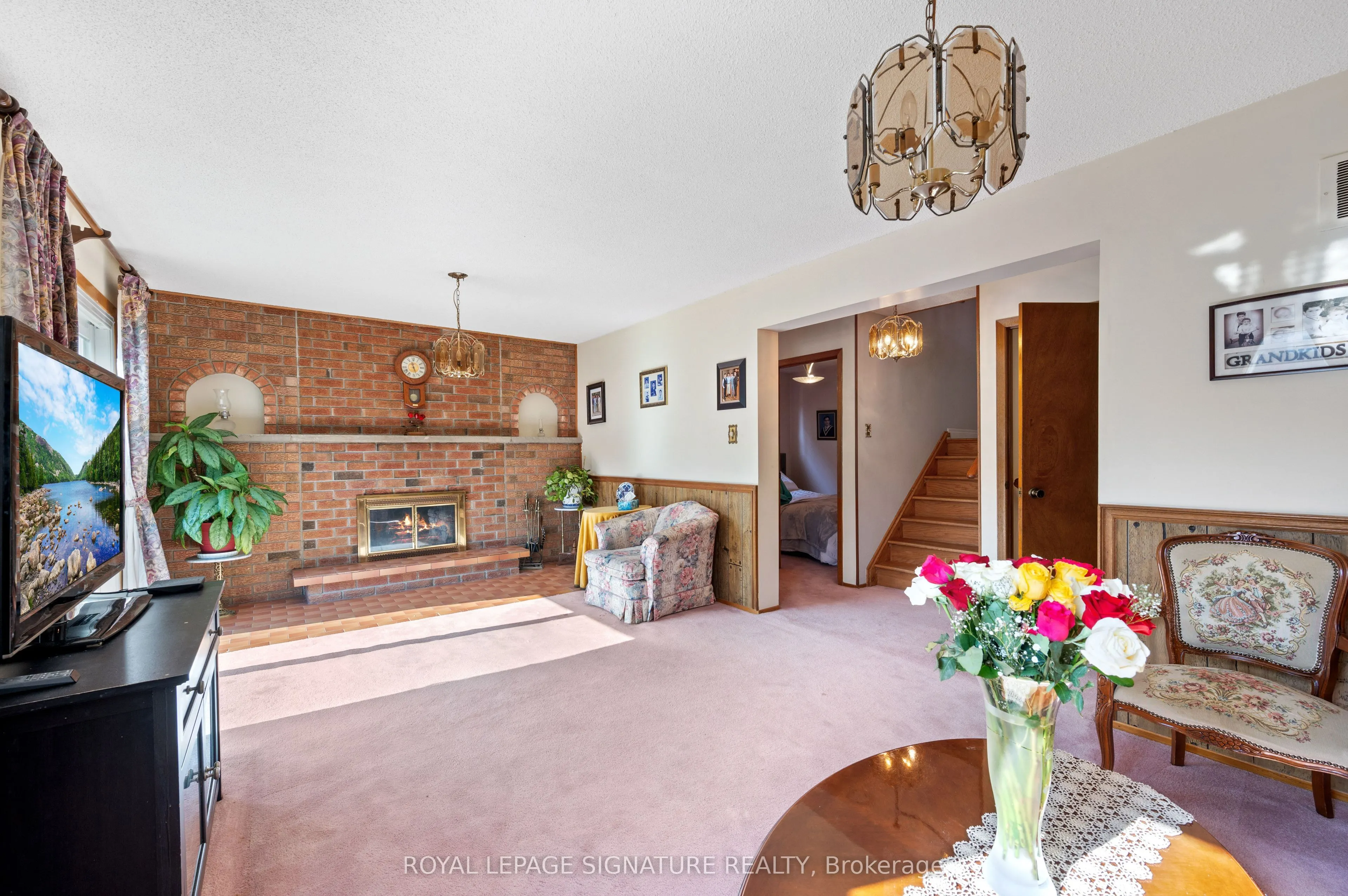 1010 Mannington Lane