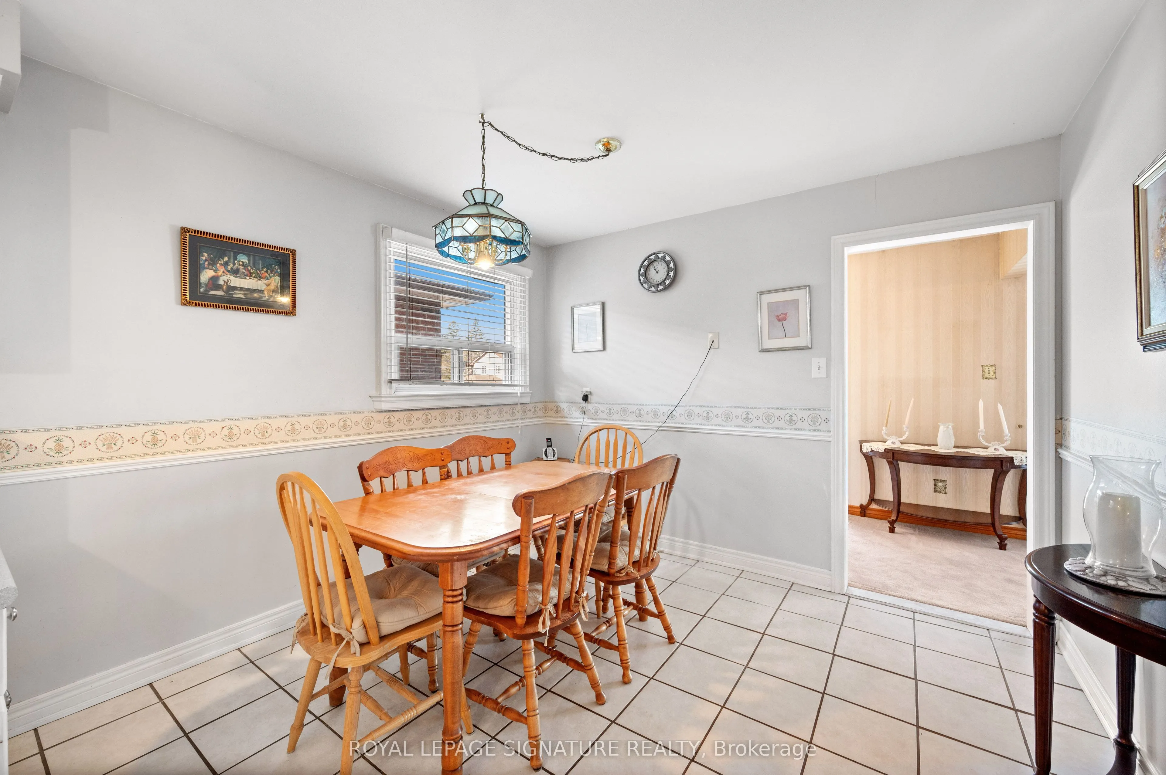 1010 Mannington Lane