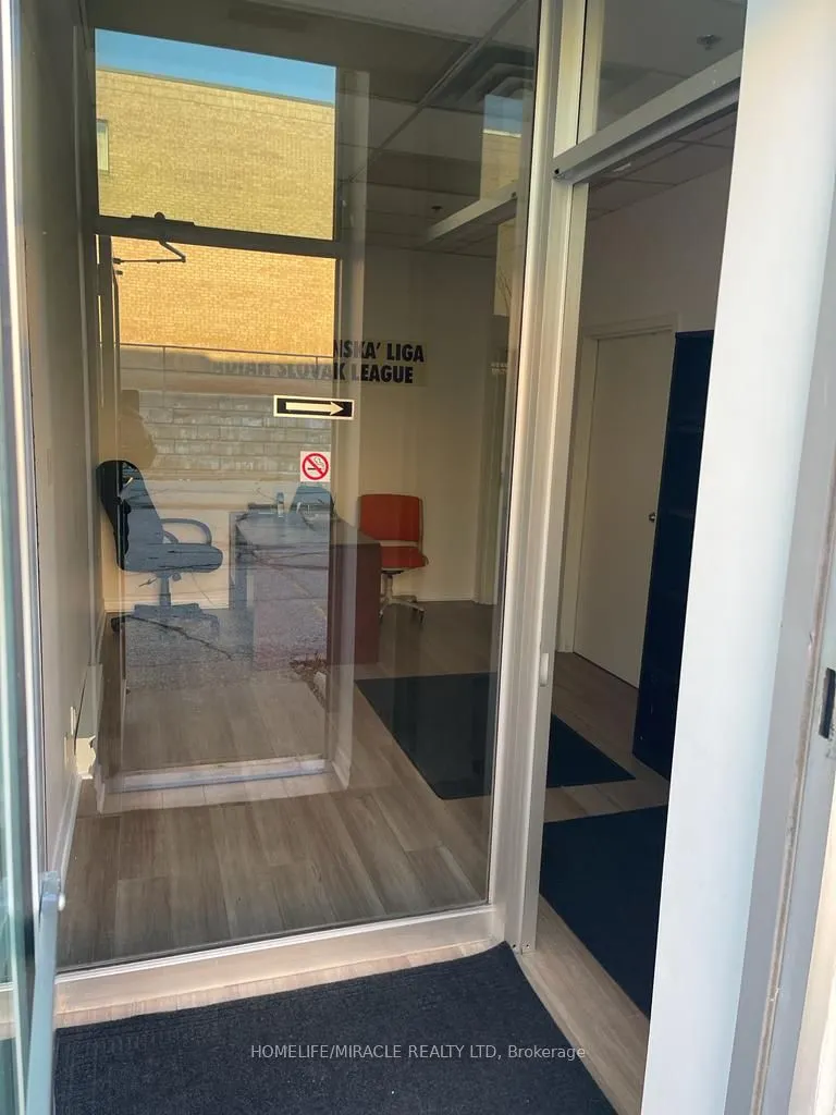259 Traders Boulevard E, #6