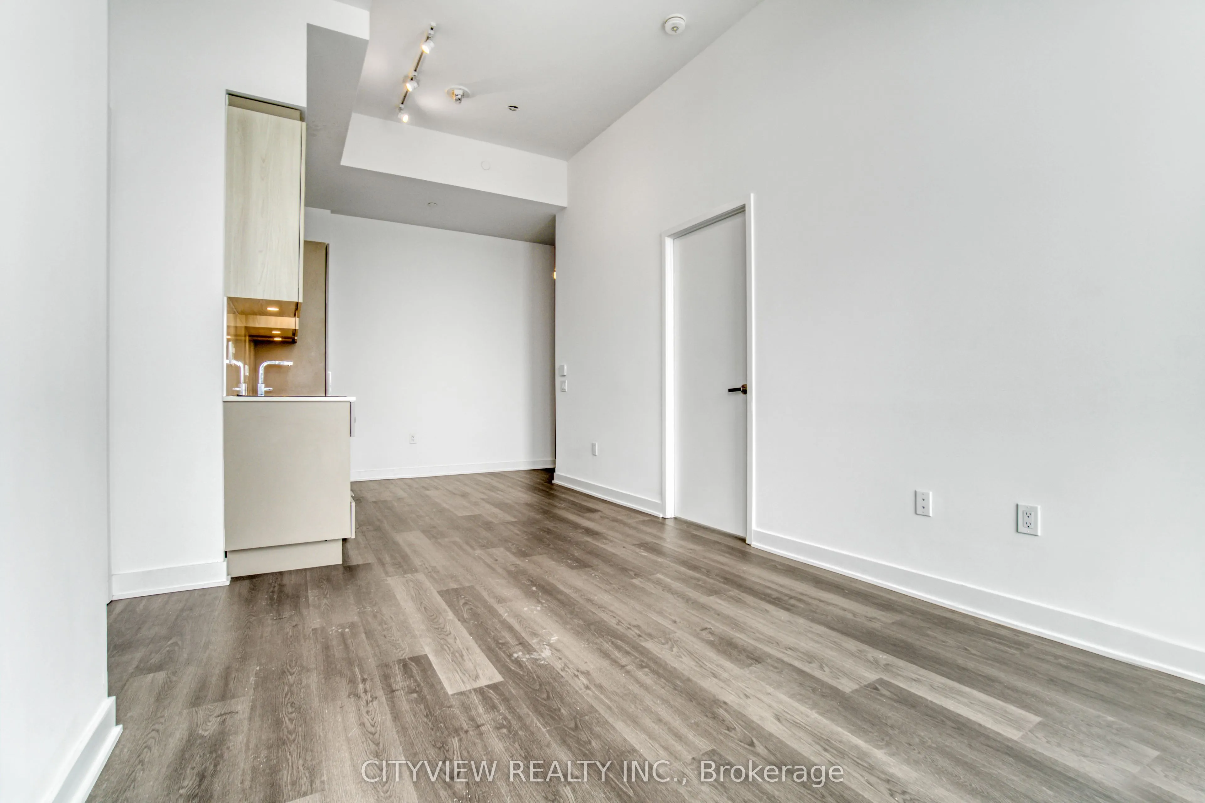 3900 Confederation Parkway, #5910