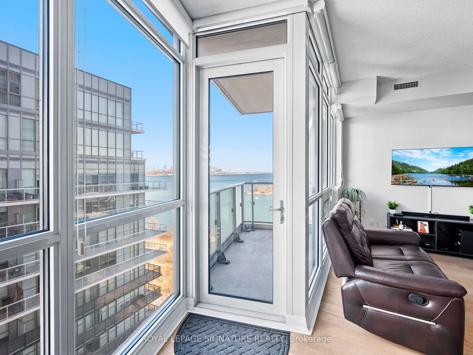 59 Annie Craig Drive, #1501