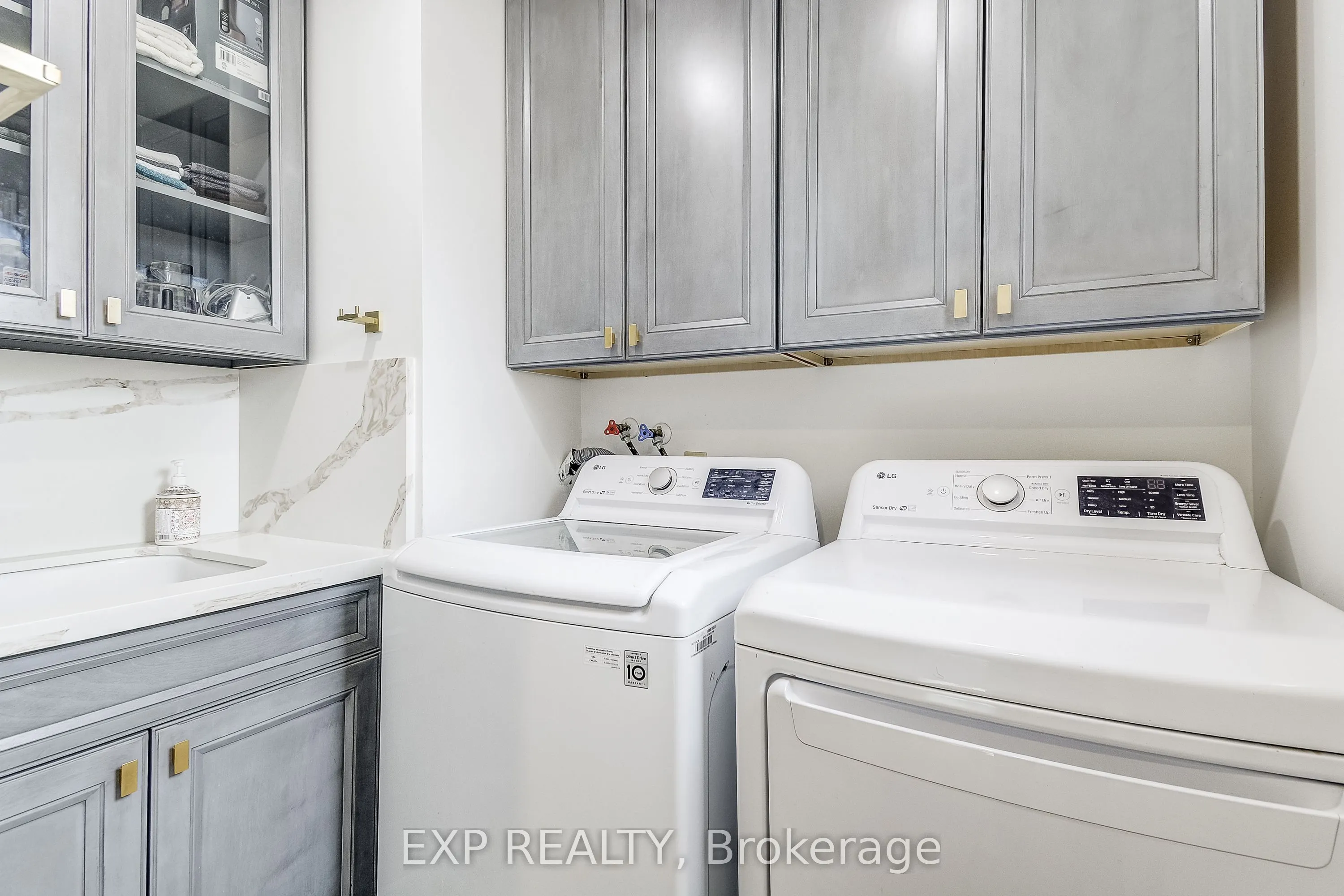 204 Sheraton Court