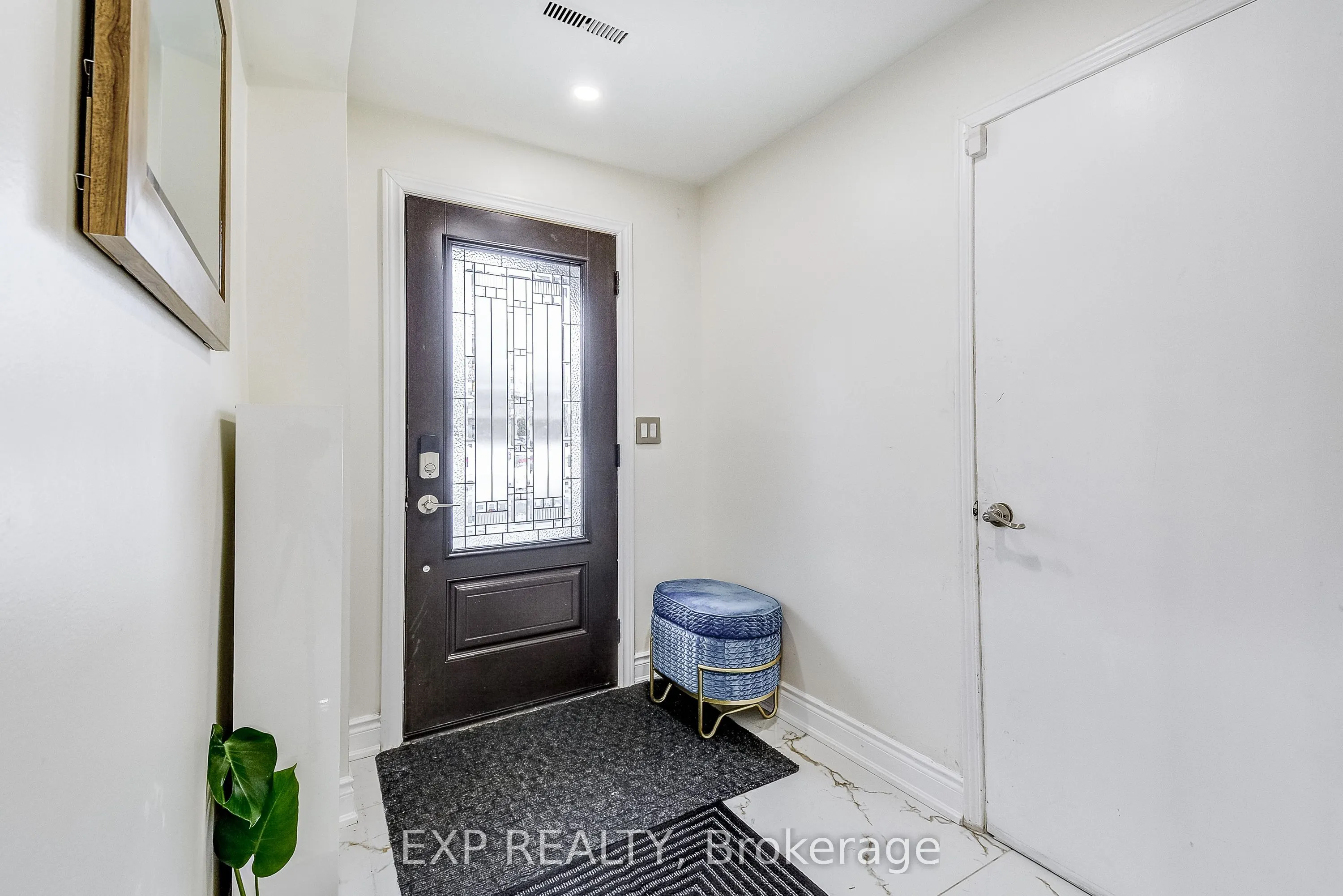 204 Sheraton Court