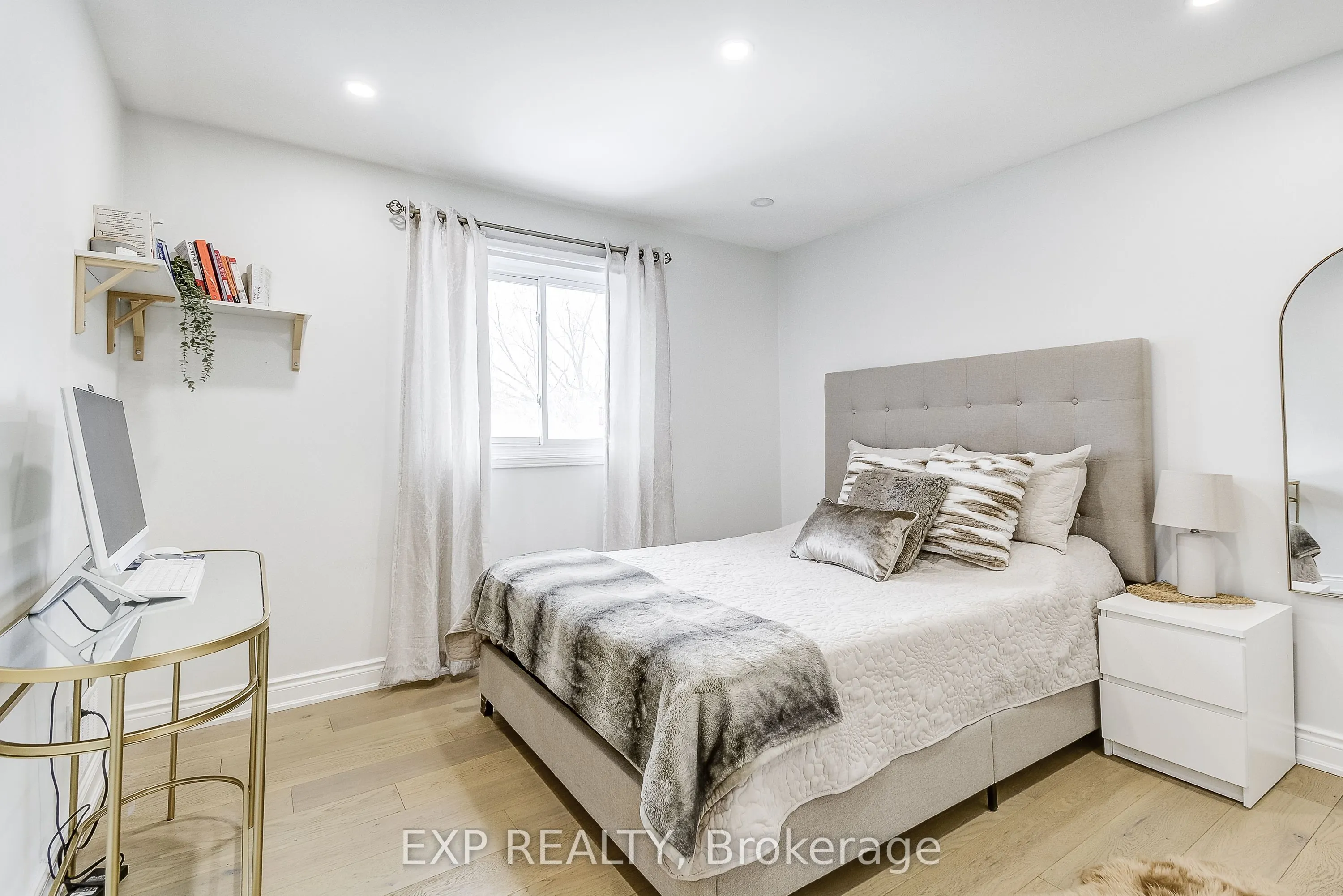 204 Sheraton Court