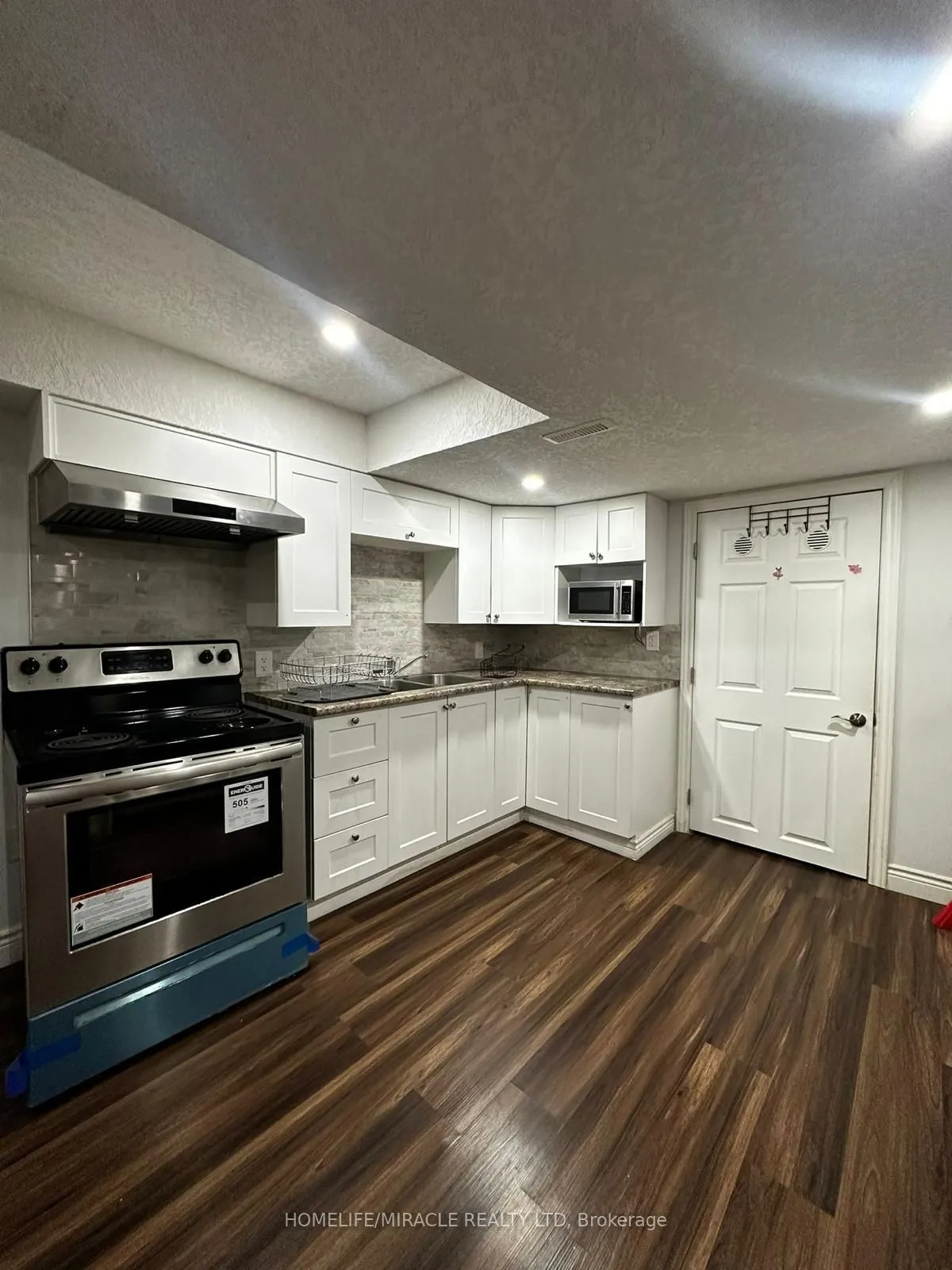 5 Elmcrest Drive