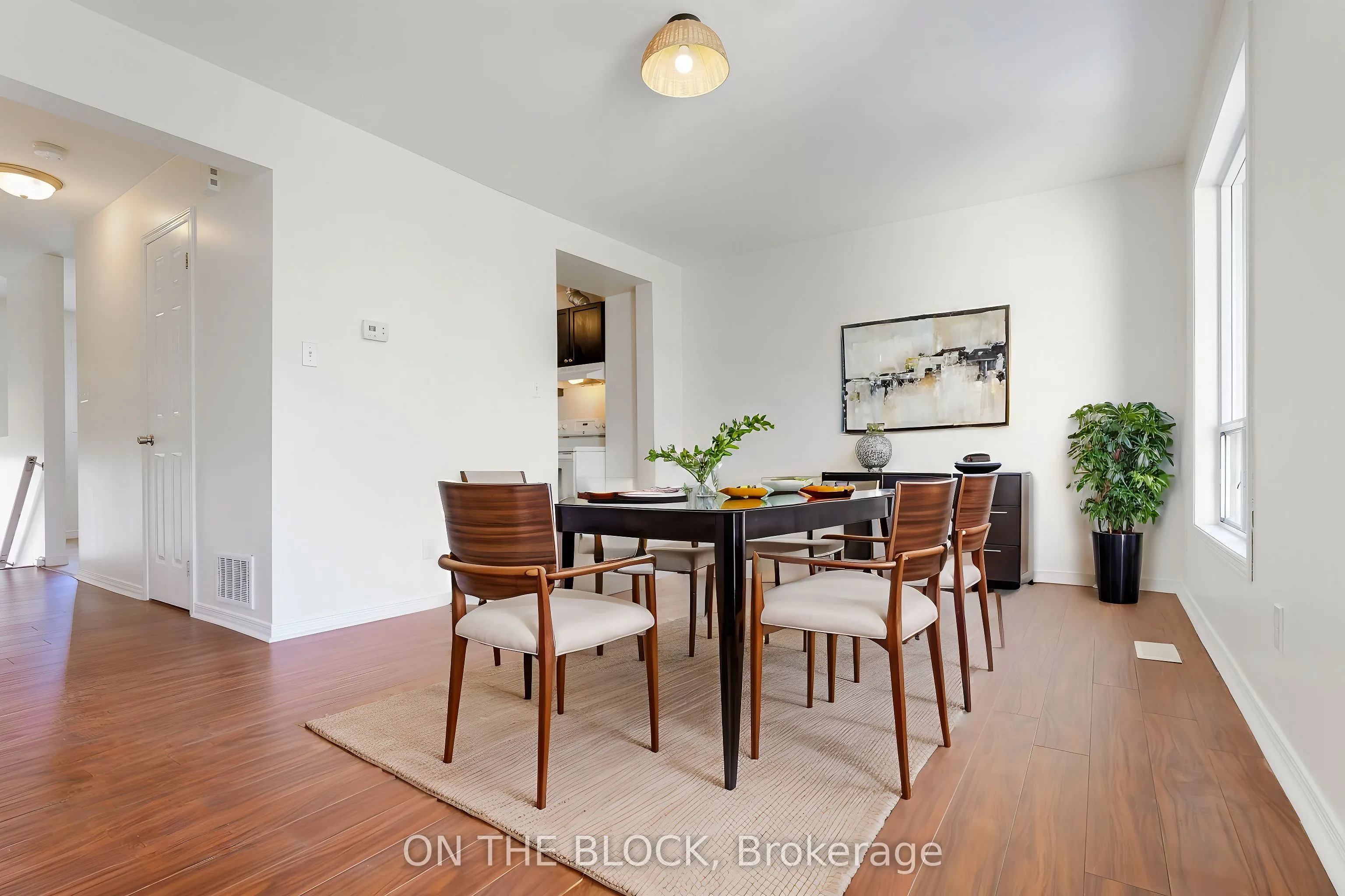 47 Carleton Place, #47