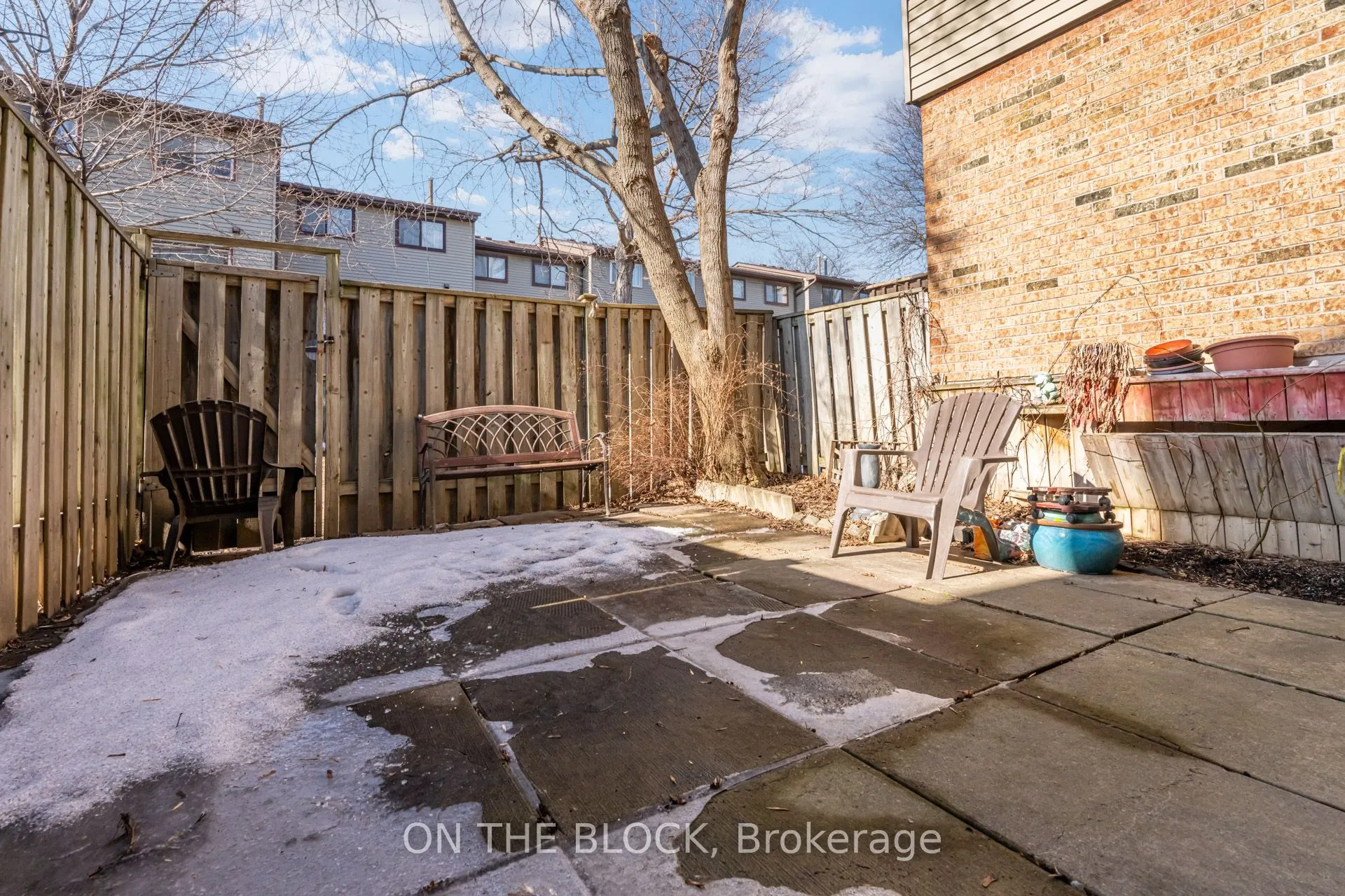 47 Carleton Place, #47