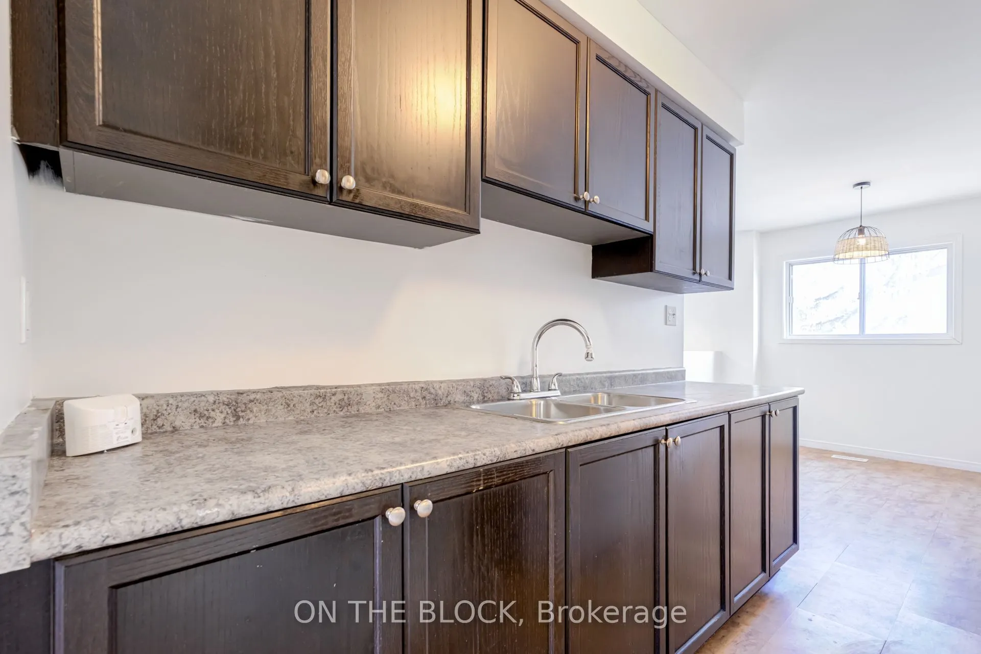47 Carleton Place, #47