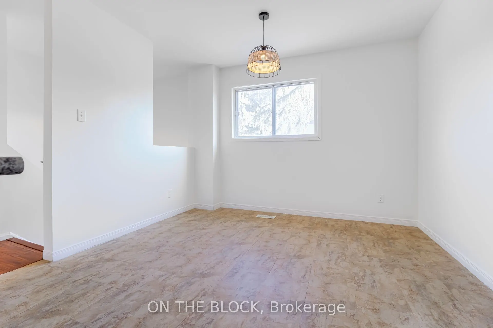 47 Carleton Place, #47