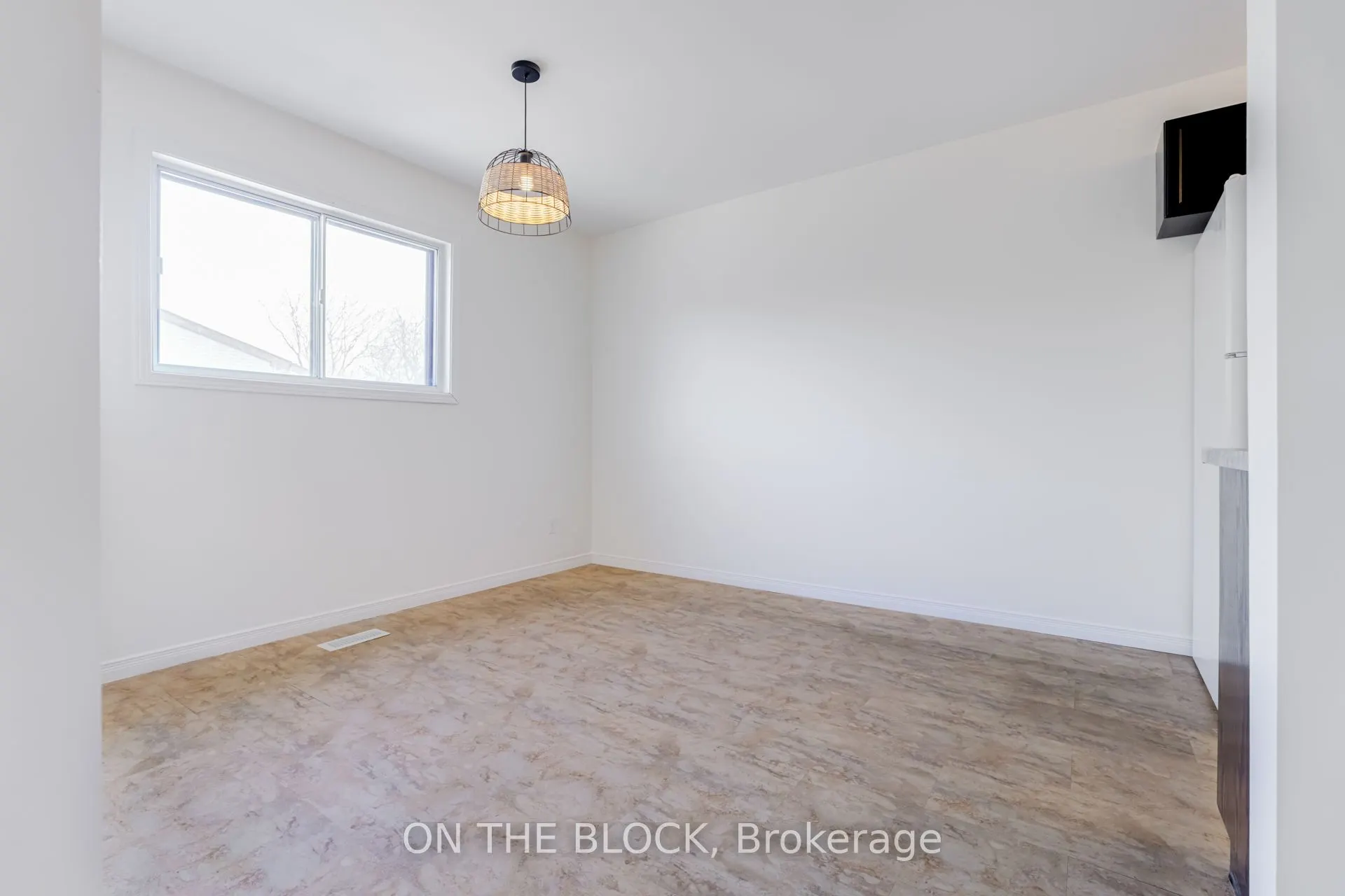 47 Carleton Place, #47