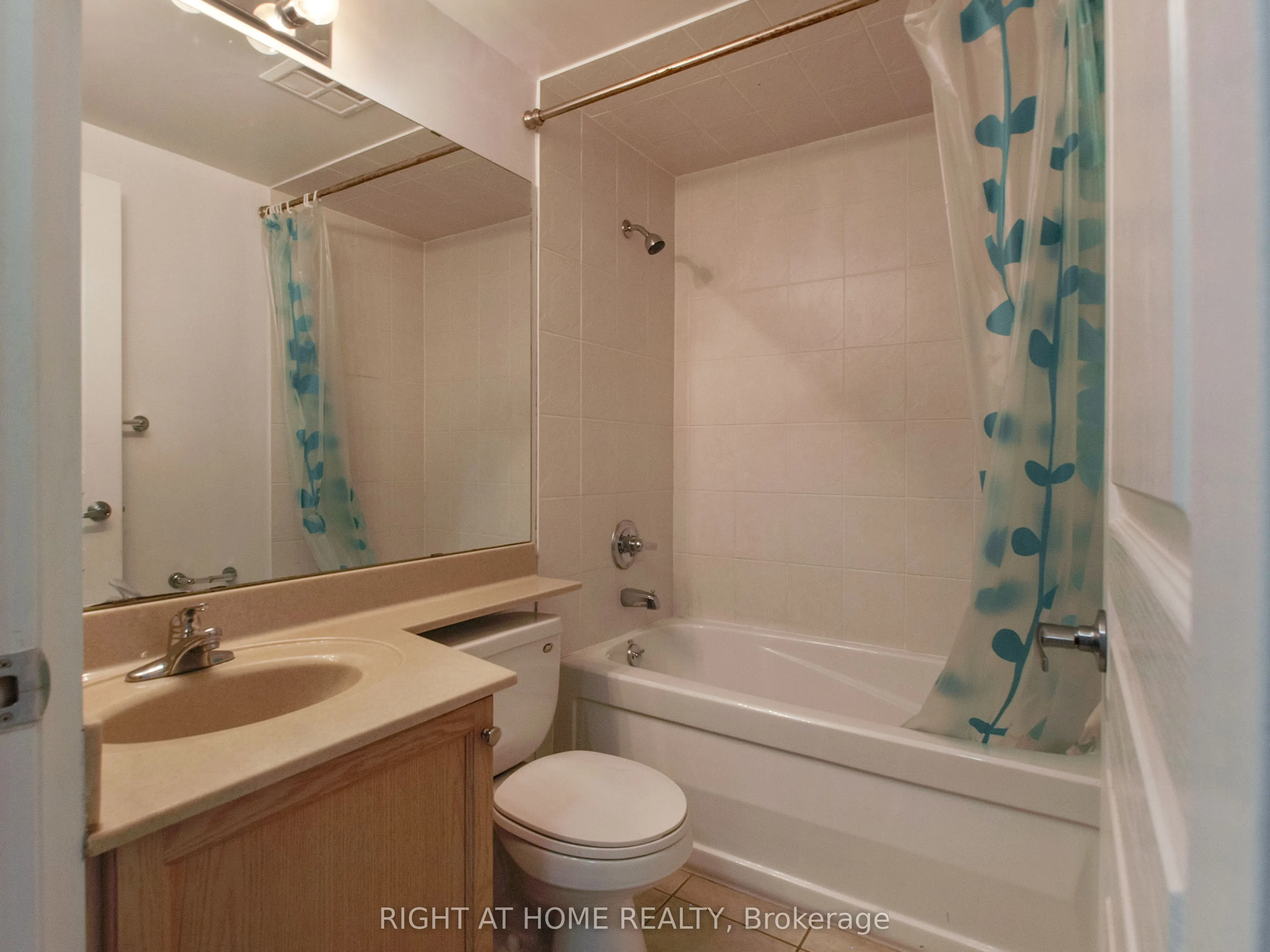3939 Duke Of York Boulevard, #1209