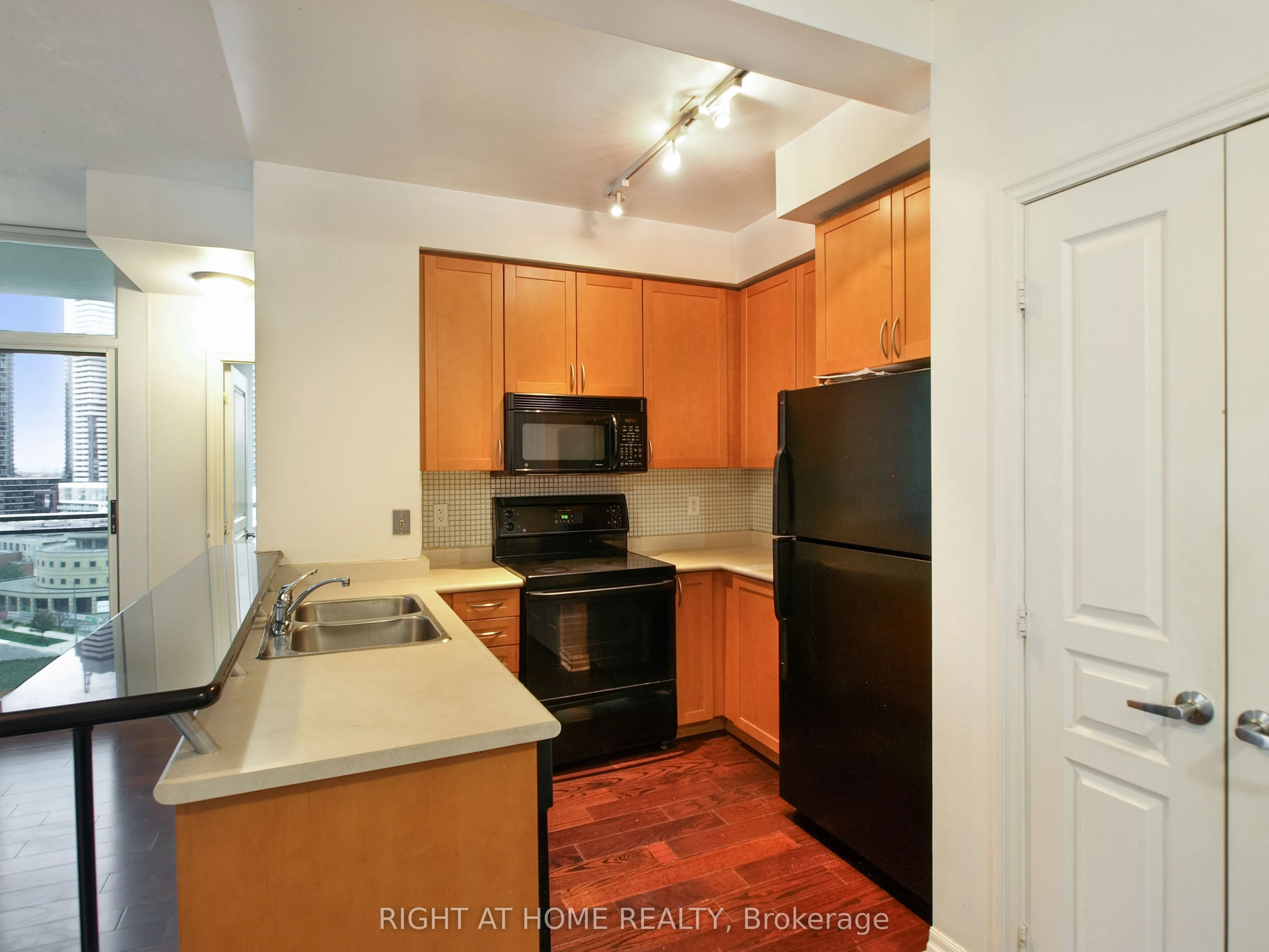 3939 Duke Of York Boulevard, #1209