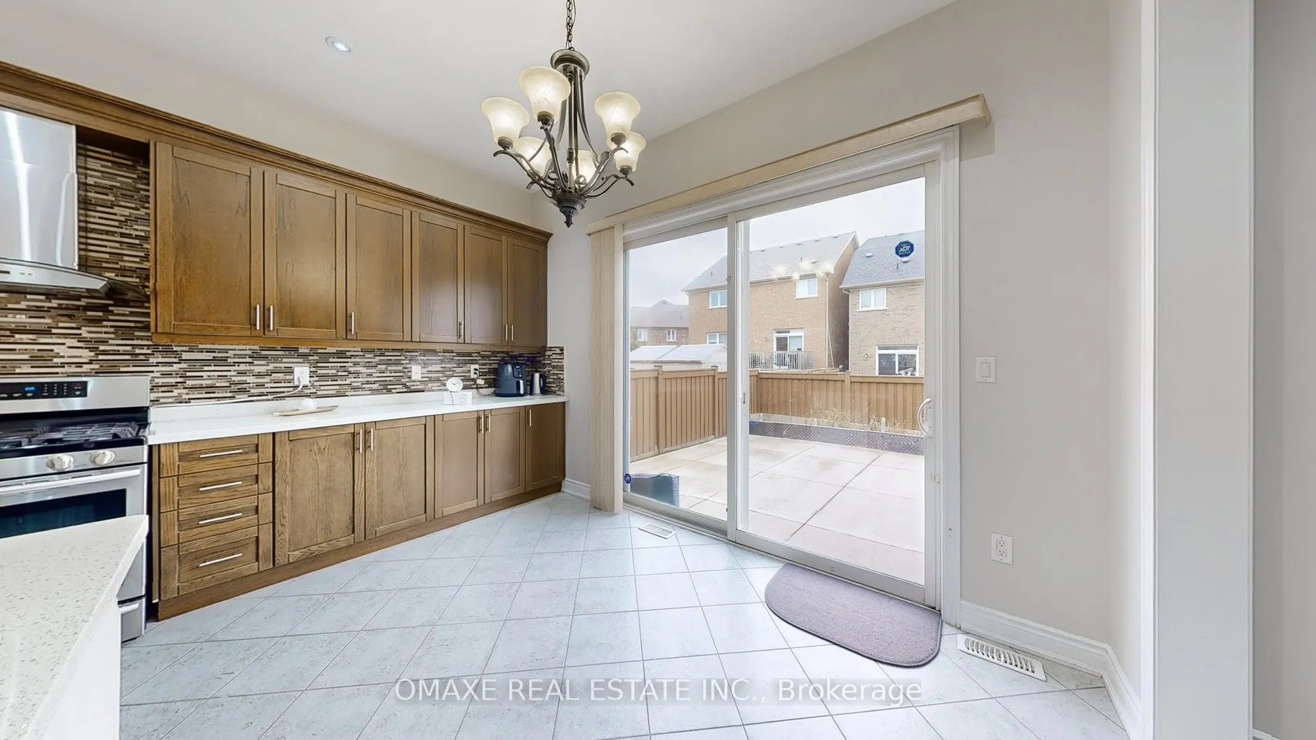 218 Bonnieglen Farm Boulevard