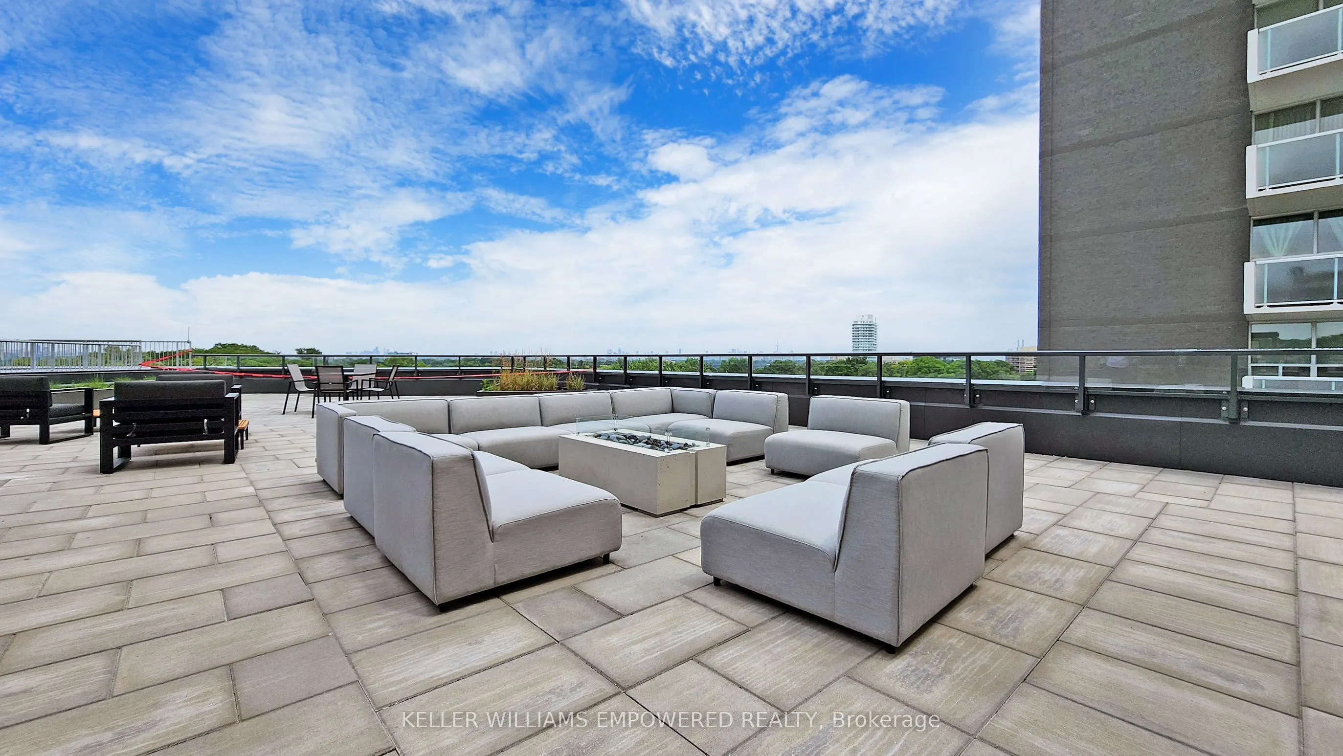 293 The Kingsway, #219