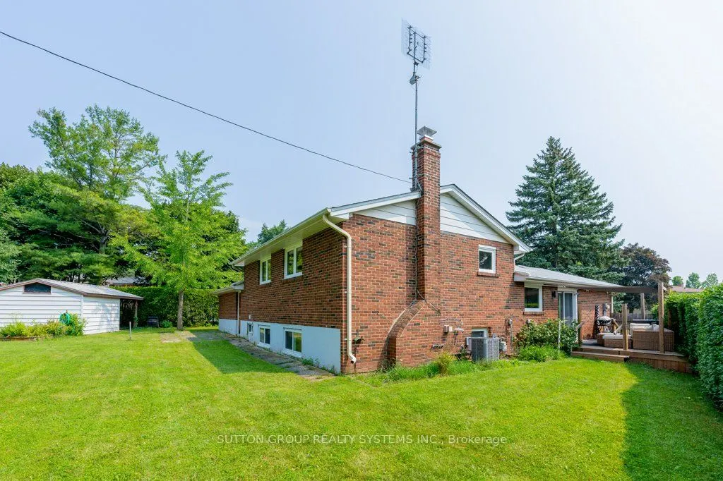 1264 Landfair Crescent