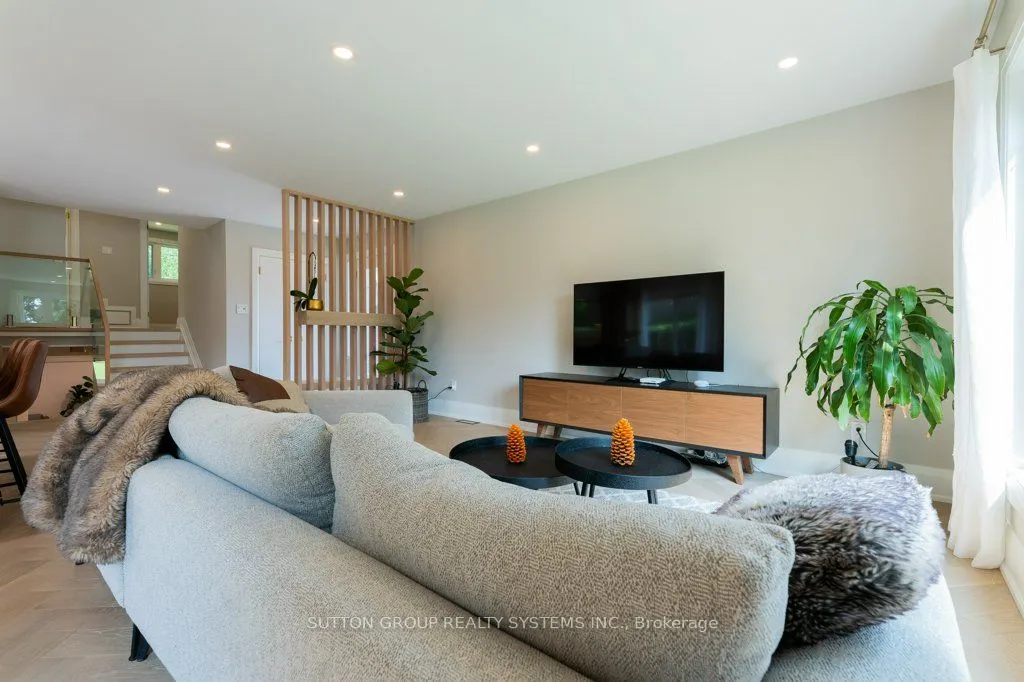 1264 Landfair Crescent