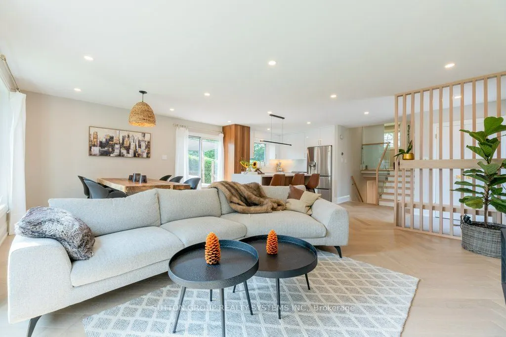 1264 Landfair Crescent