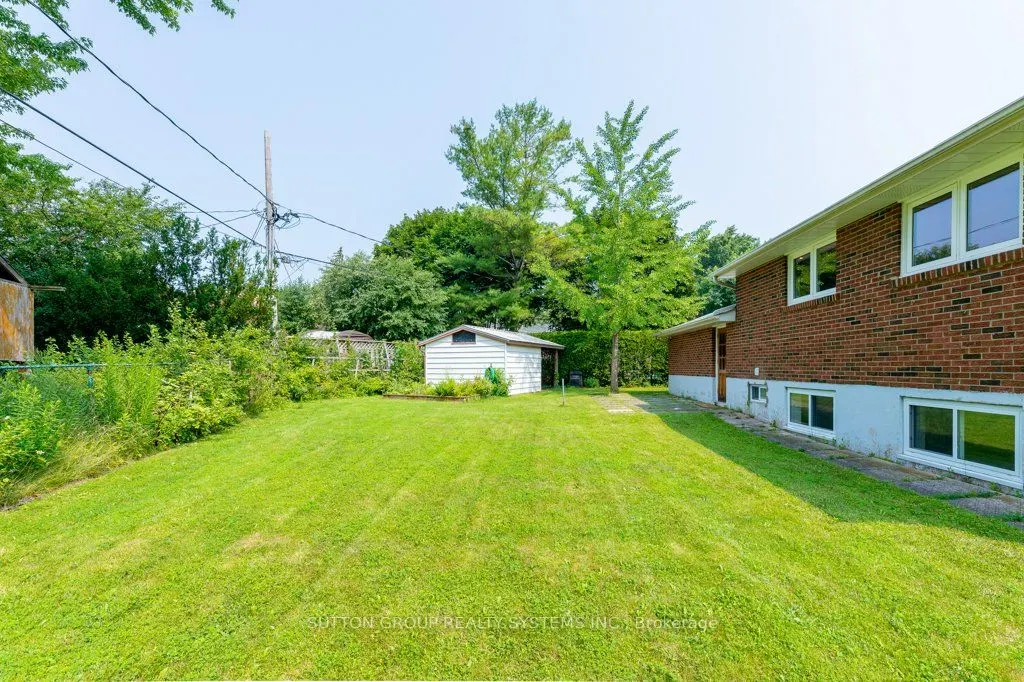 1264 Landfair Crescent
