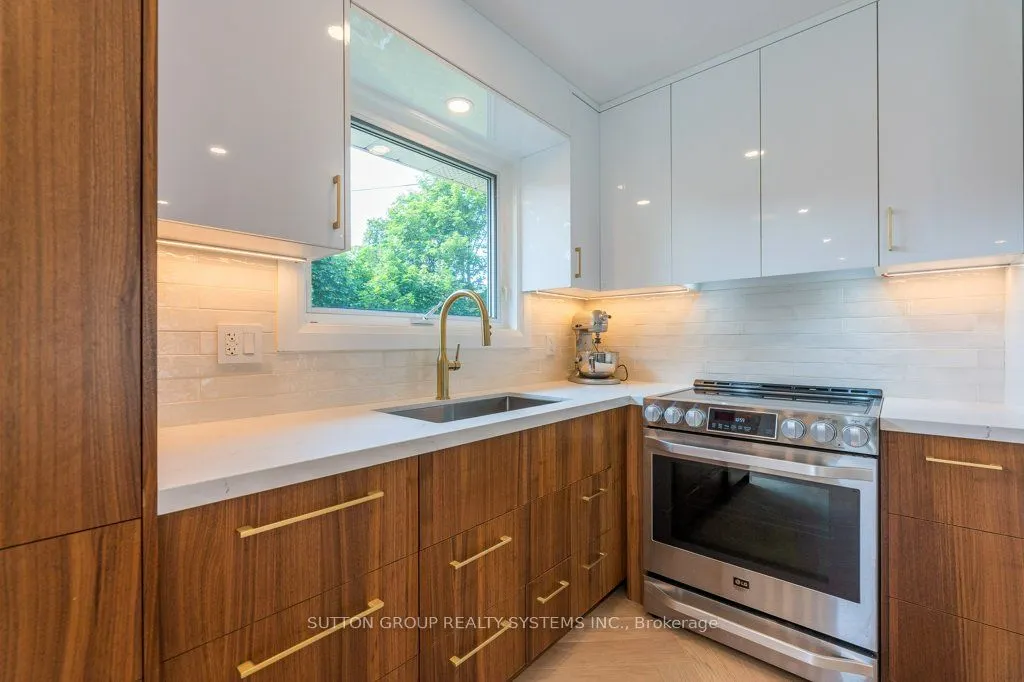 1264 Landfair Crescent