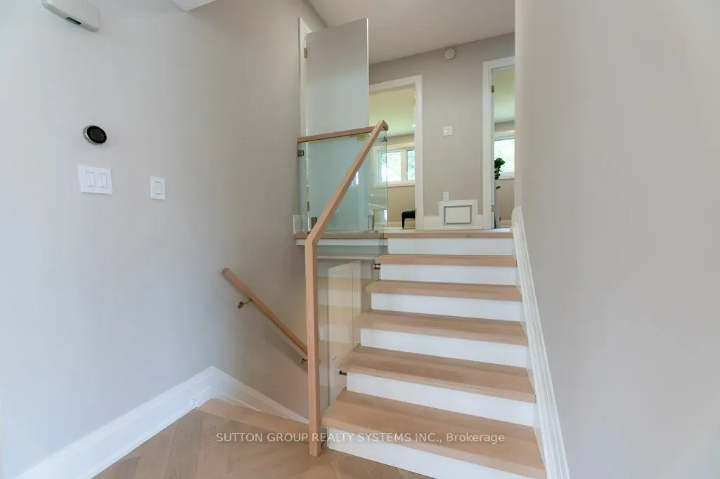 1264 Landfair Crescent